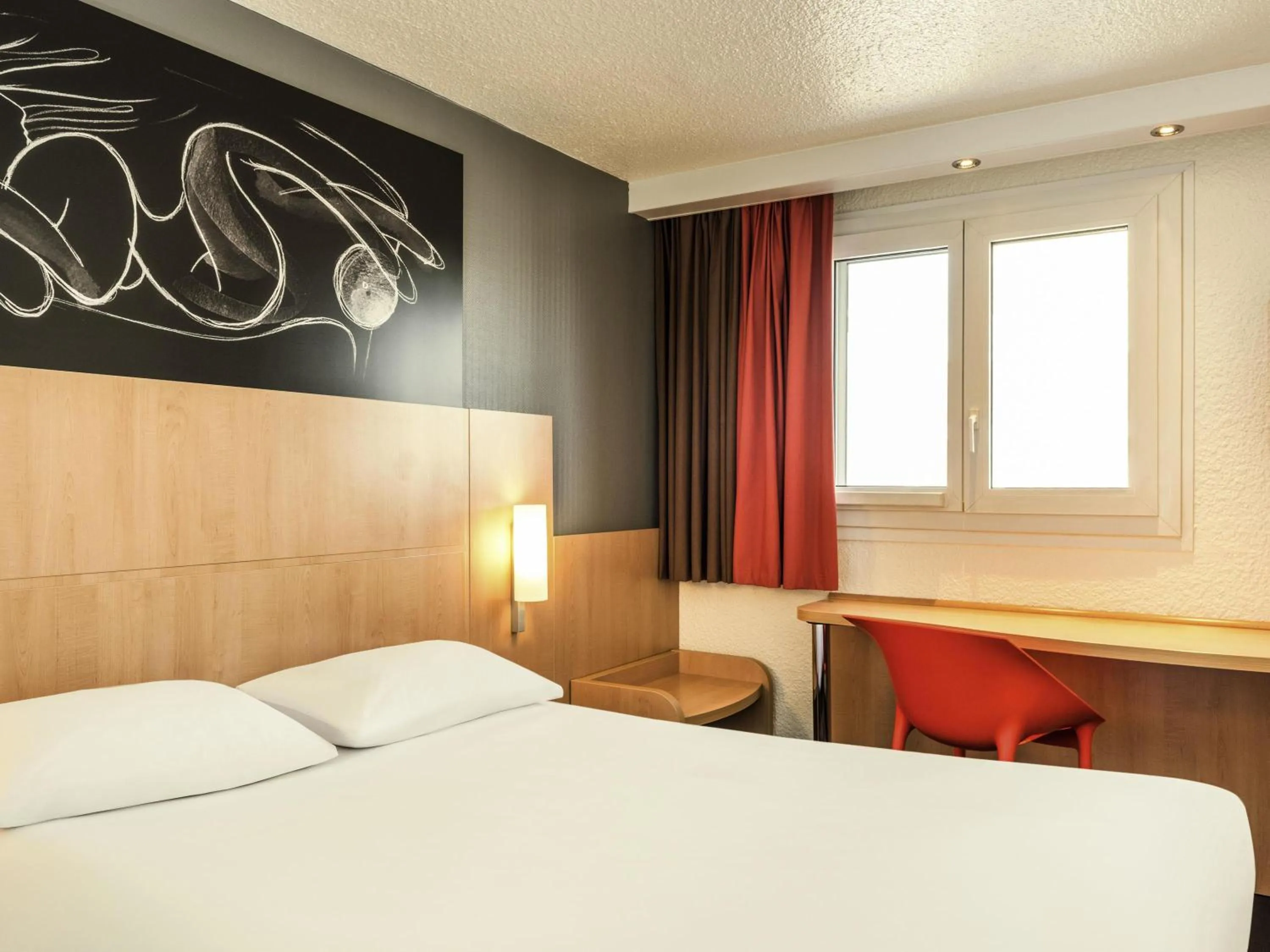 Bedroom, Bed in ibis Paris Italie Tolbiac