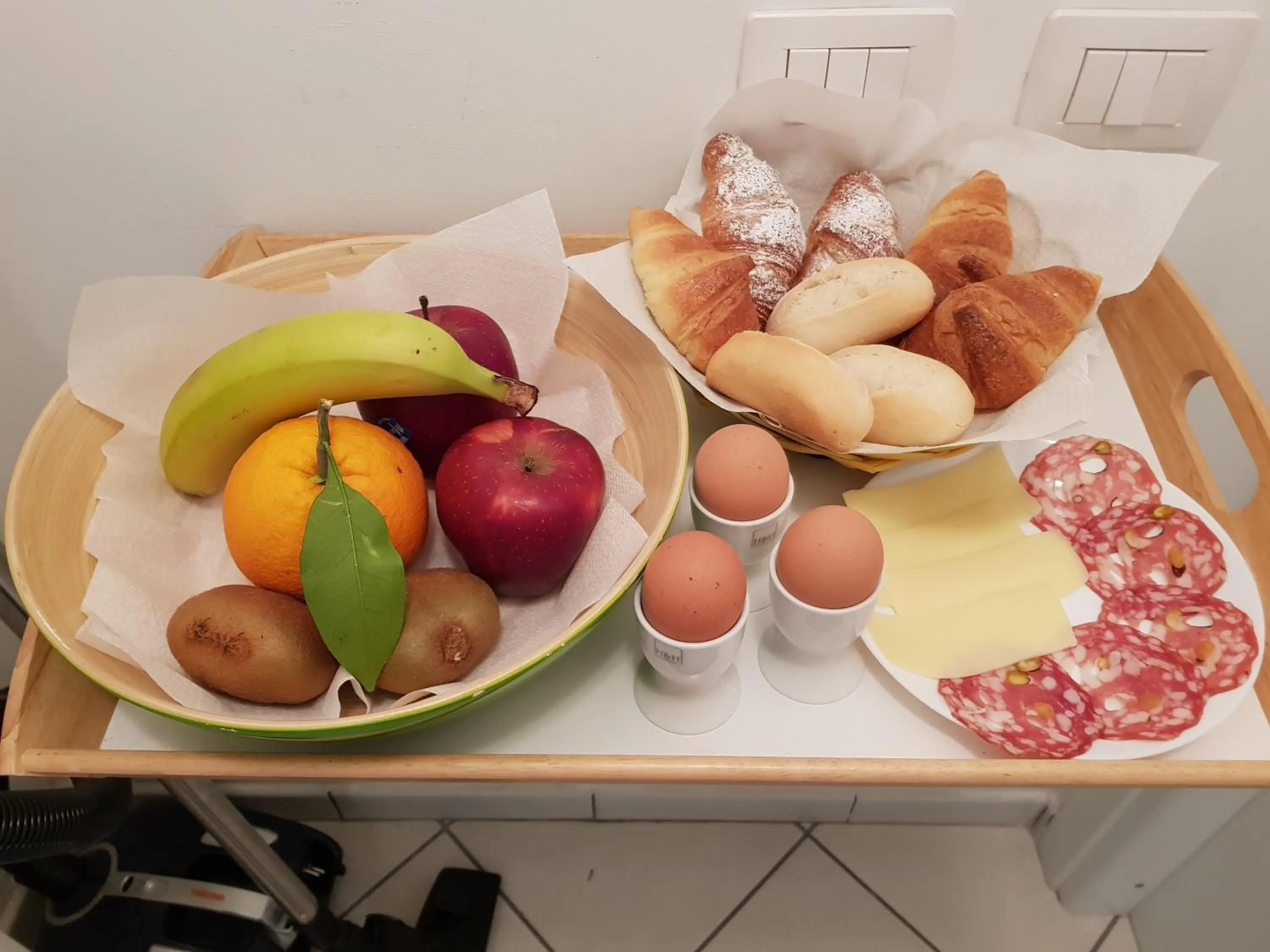 Continental breakfast in Casa Aurora