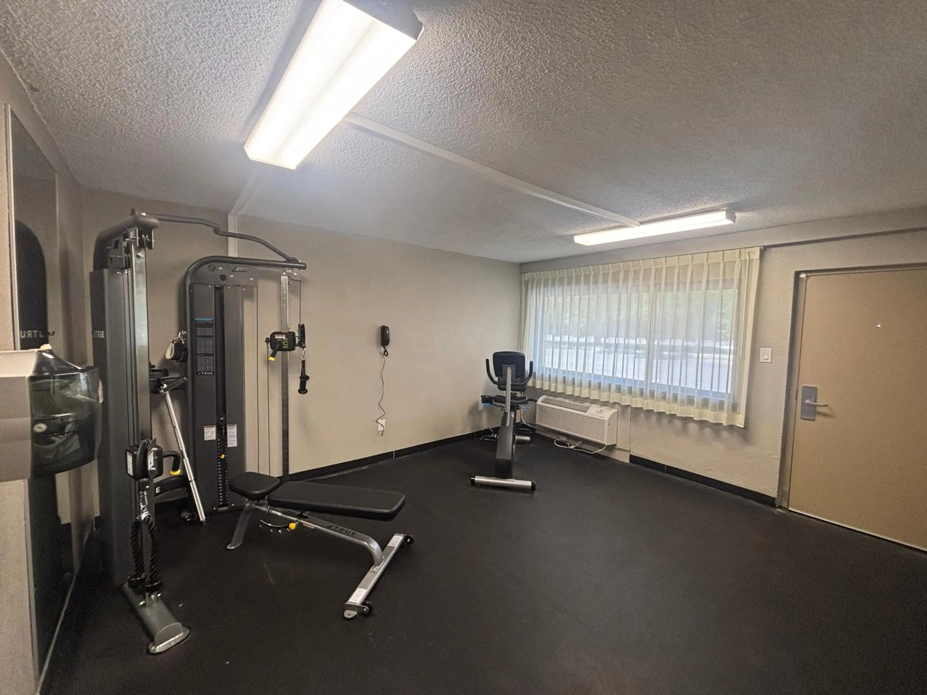 Fitness centre/facilities in Ramada by Wyndham West Atlantic City