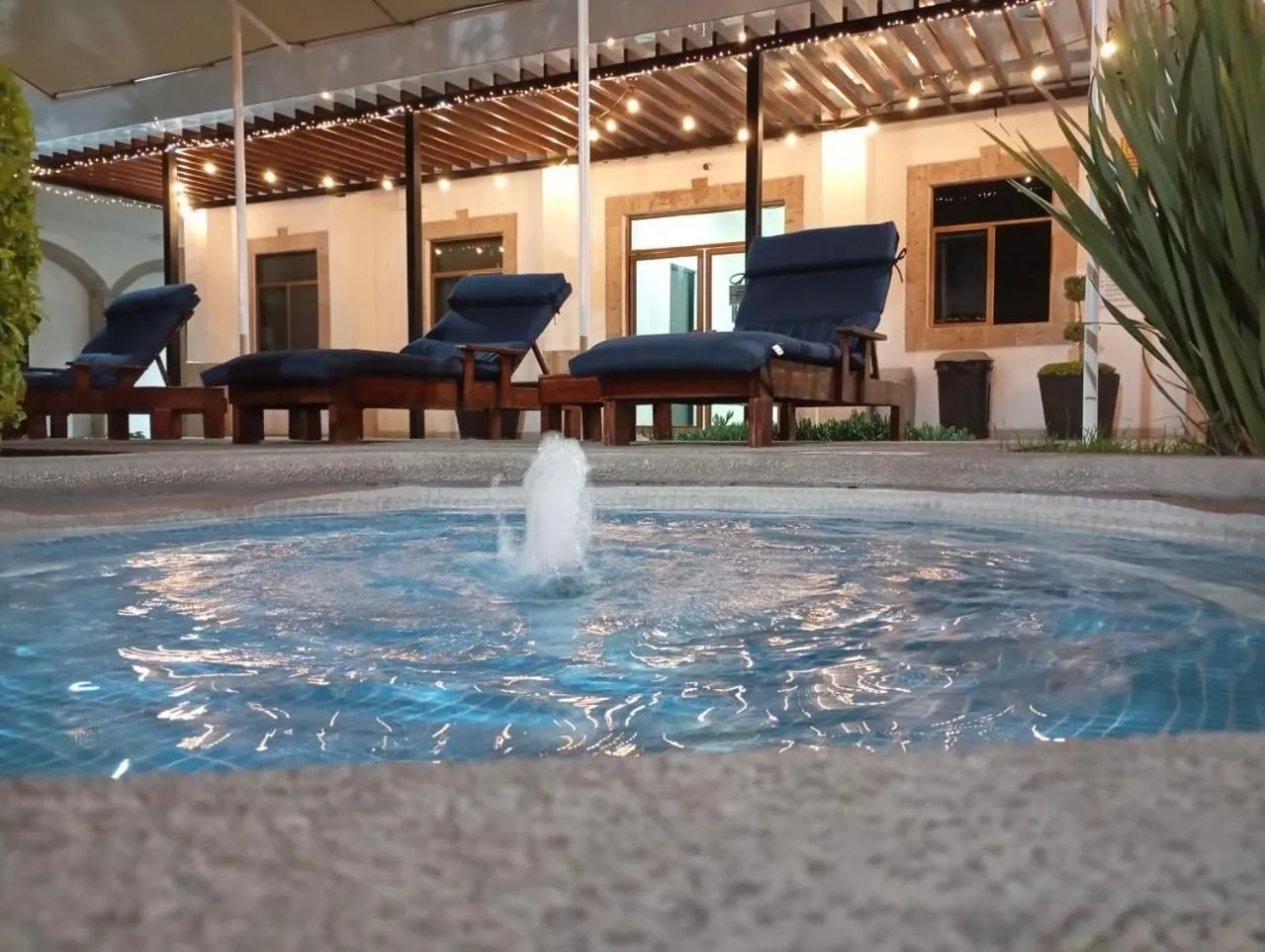 Hotel del Alba Inn & Suites