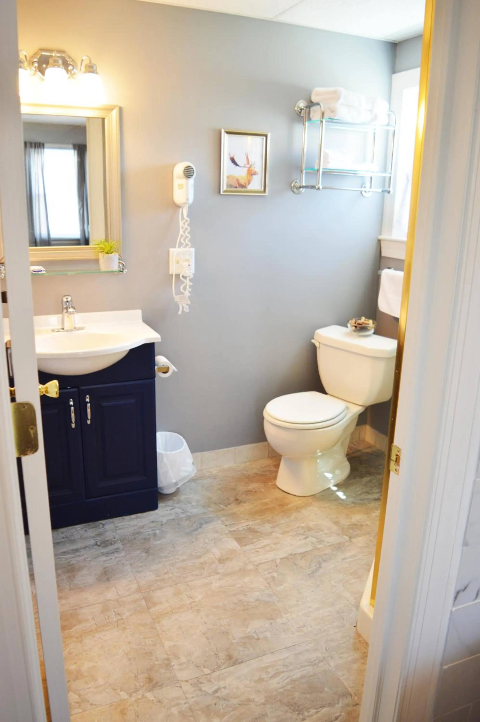 Shower in Mountain View Suites