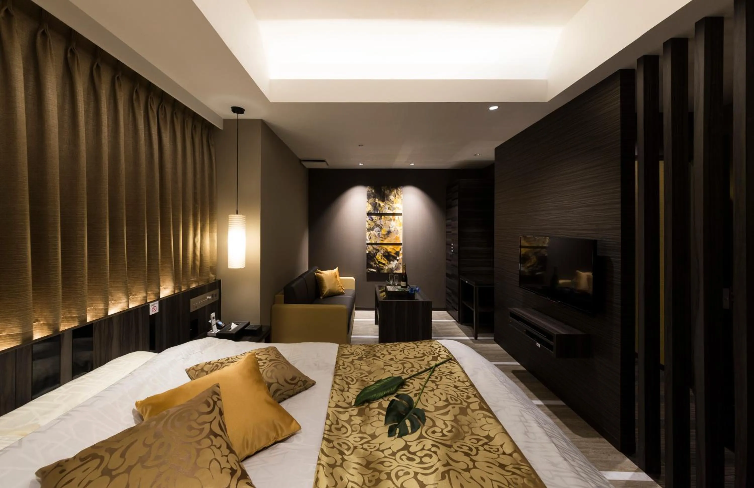 Photo of the whole room, Bed in Hotel Plant Garden Resort (Adult Only)