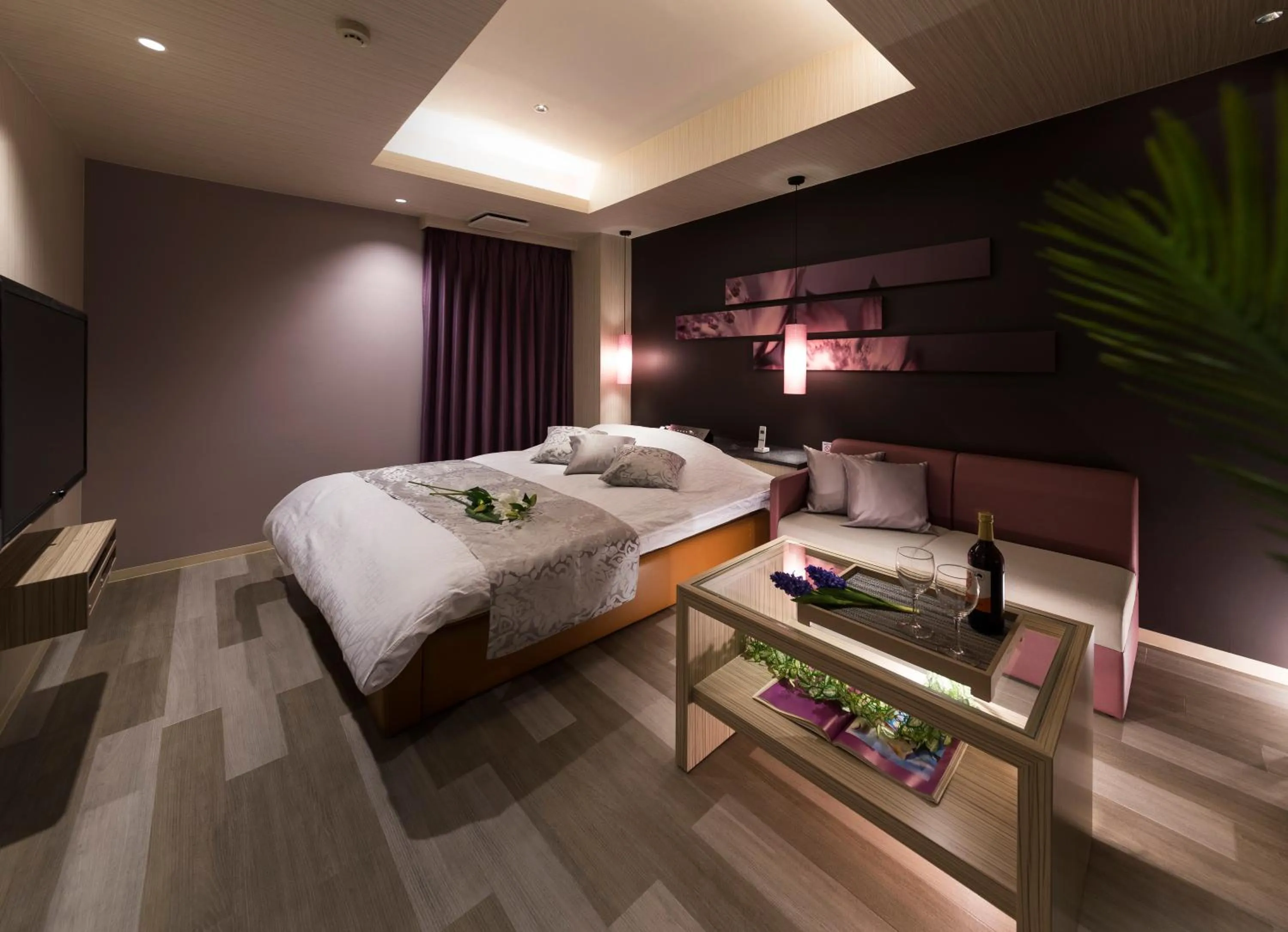 Photo of the whole room, Bed in Hotel Plant Garden Resort (Adult Only)