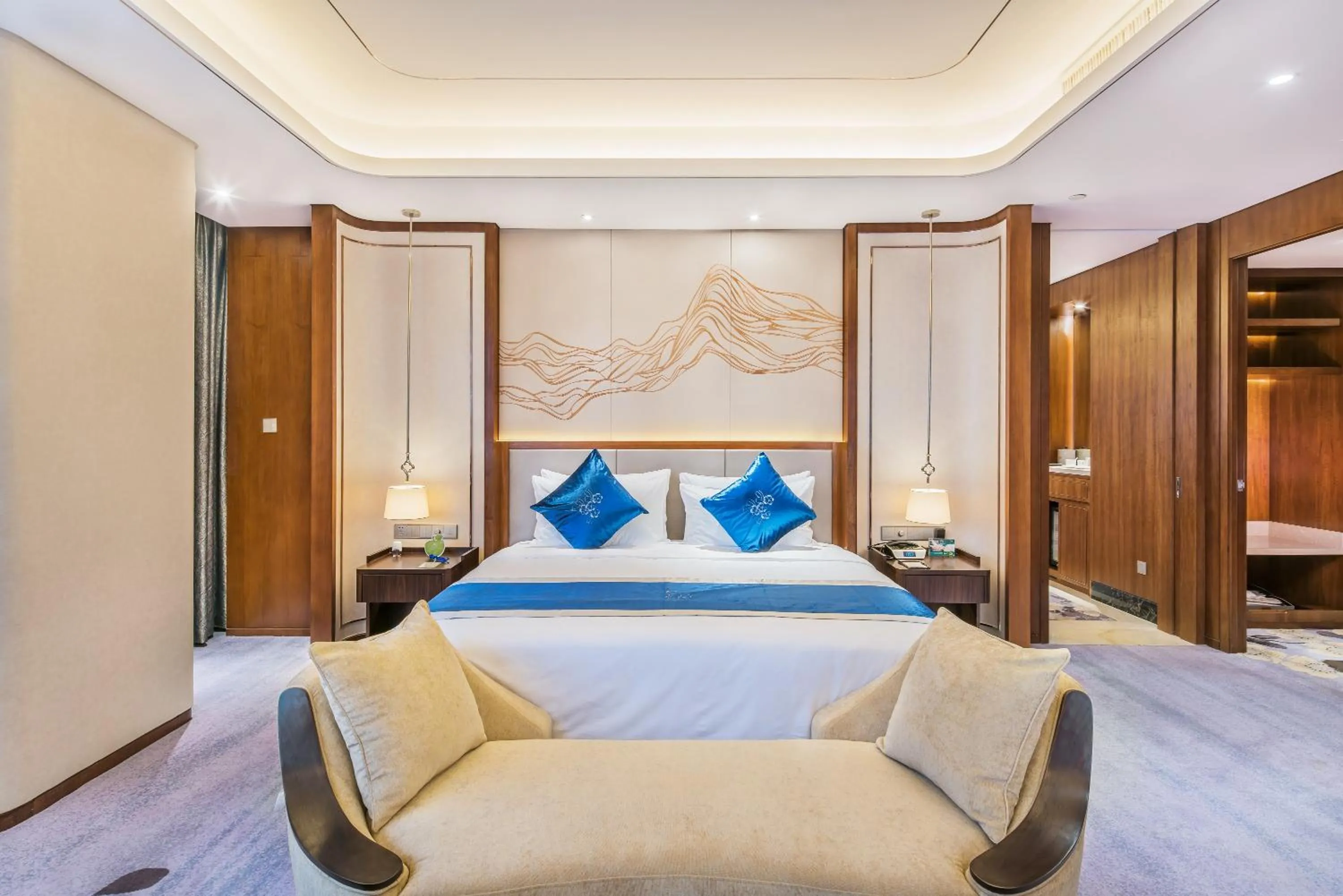 Bedroom in Jinling Shihu Garden Hotel