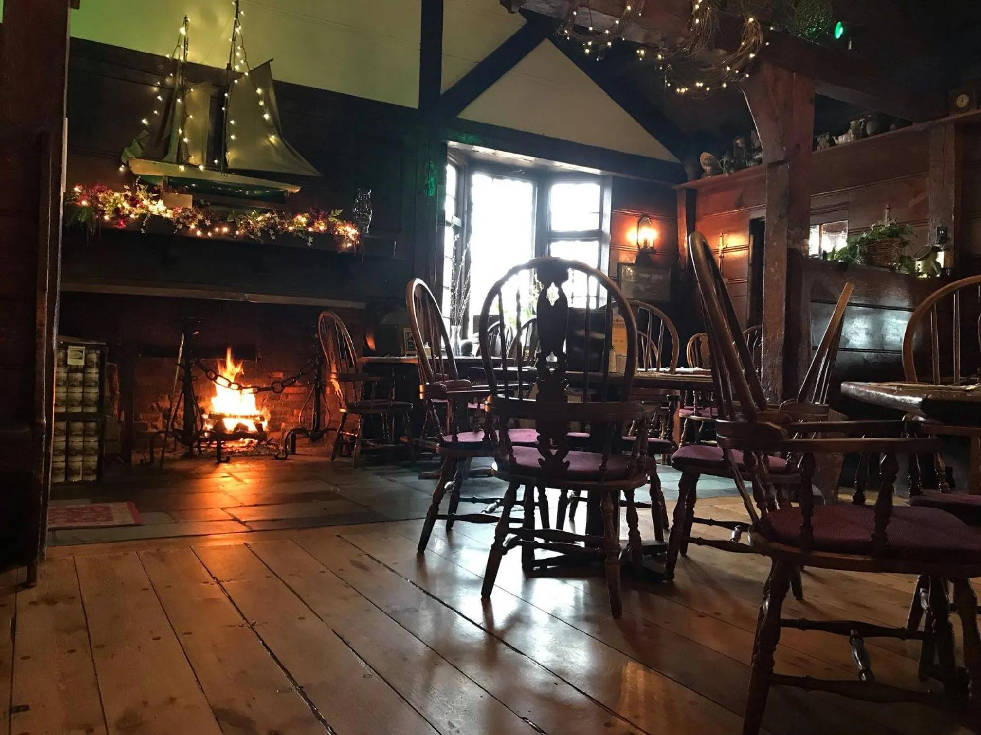 Lamies Inn & The Old Salt Tavern