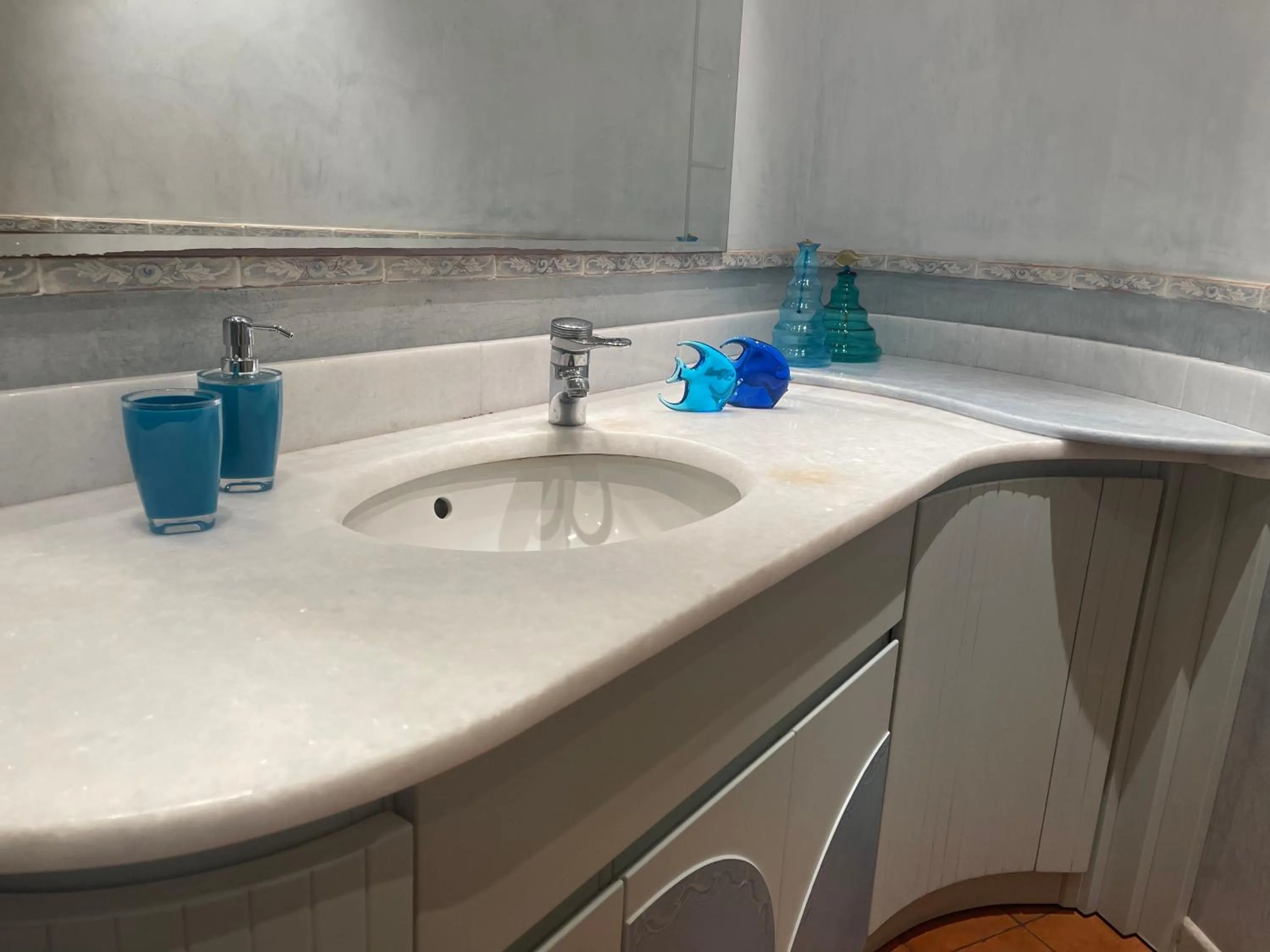 Bathroom in Villa Soprana by Agenzia SolturElba