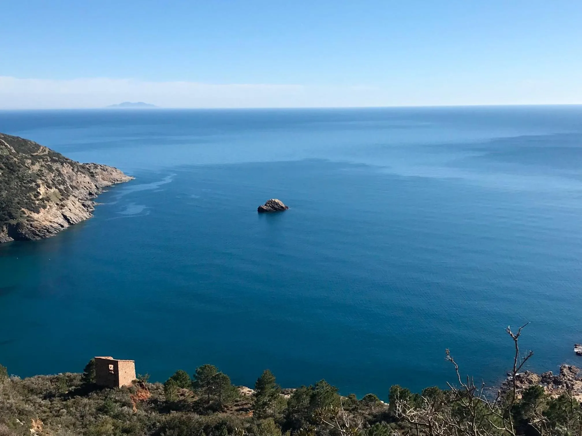 Natural landscape in Villa Soprana by Agenzia SolturElba