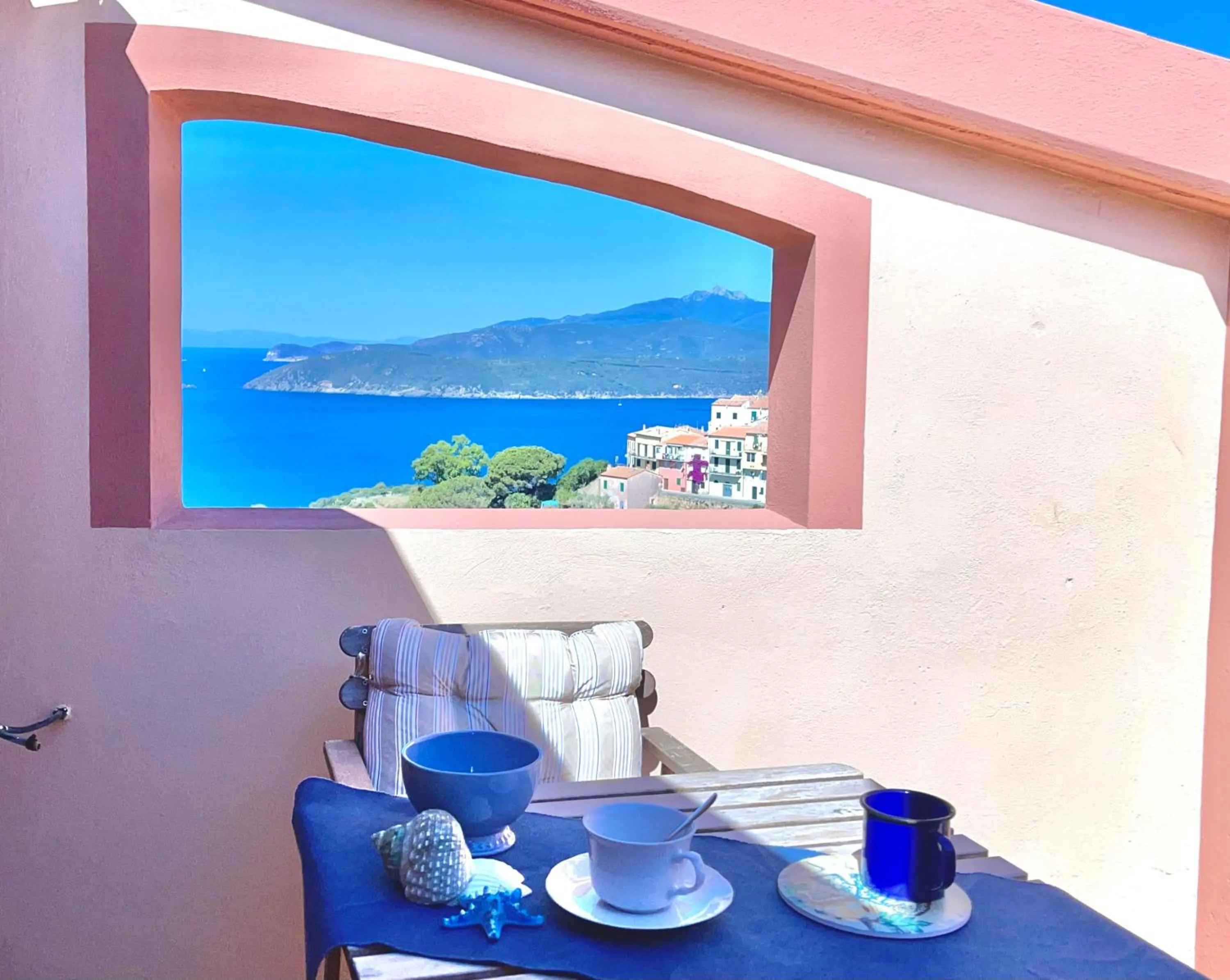 Sea view in Villa Soprana by Agenzia SolturElba