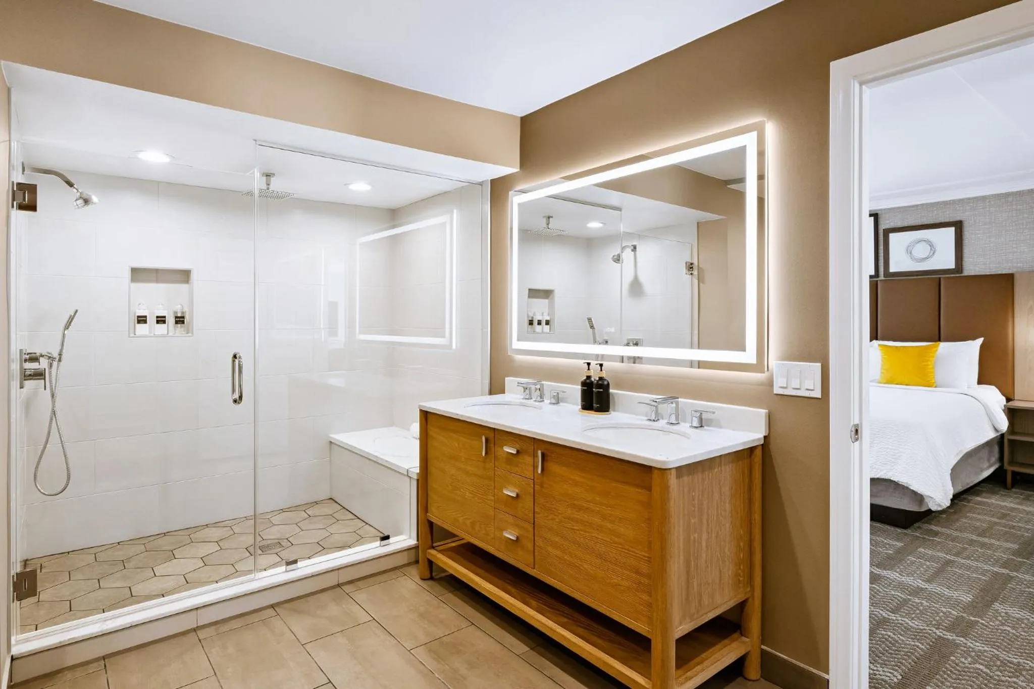 Bathroom, Bed in Staybridge Suites Oxnard - River Ridge by IHG