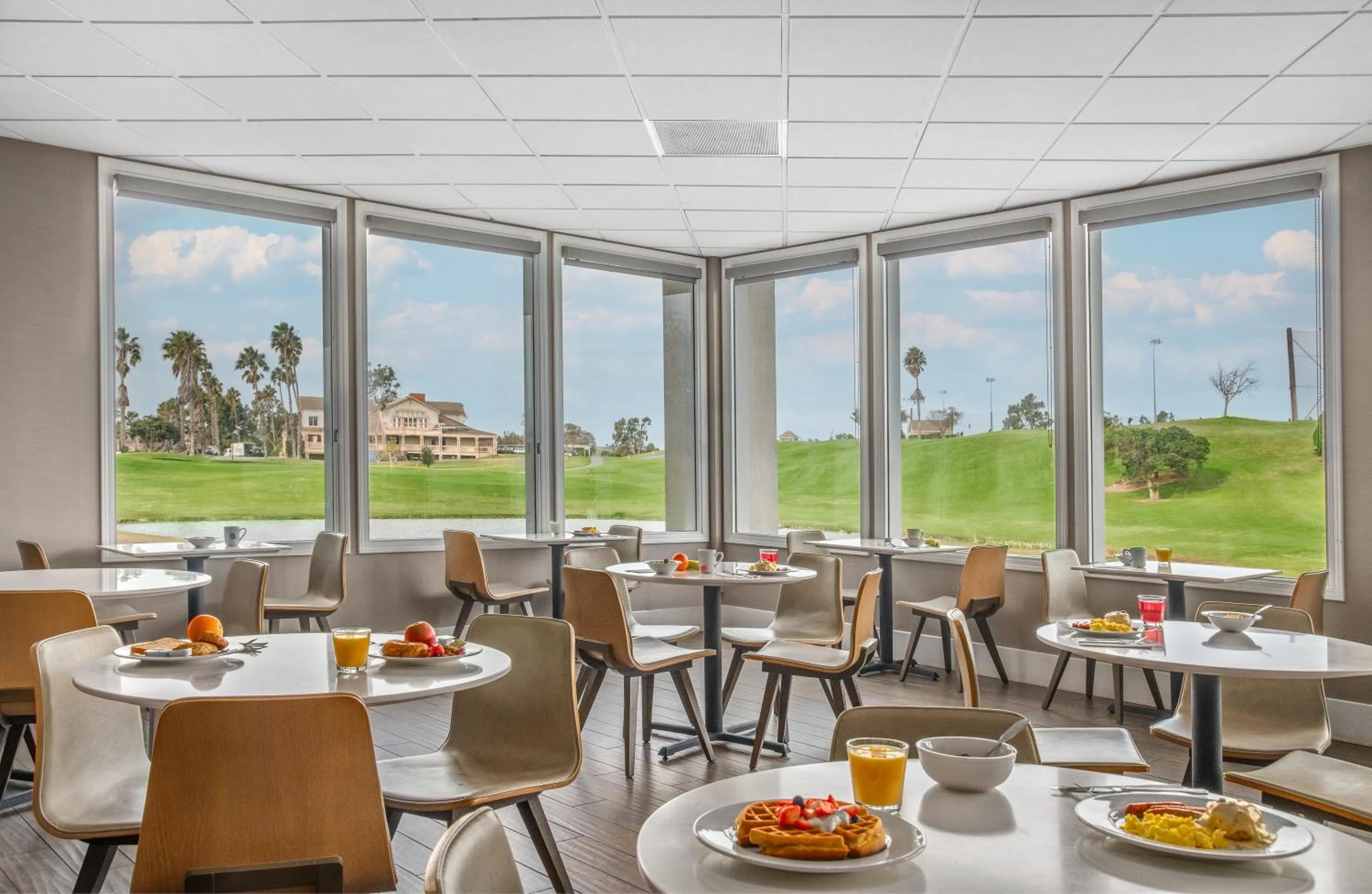 Golfcourse in Staybridge Suites Oxnard - River Ridge by IHG