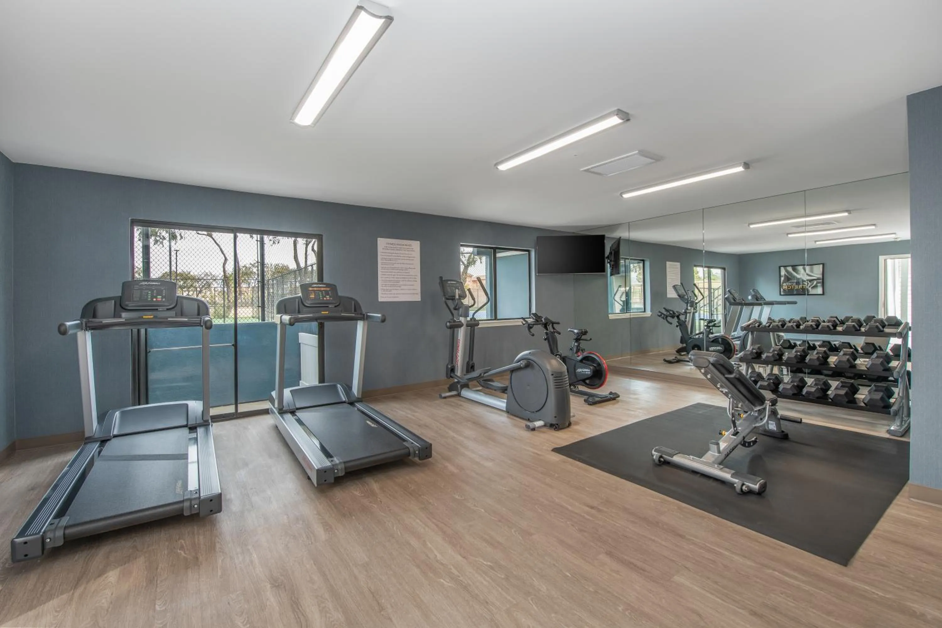 Fitness centre/facilities in Staybridge Suites Oxnard - River Ridge by IHG