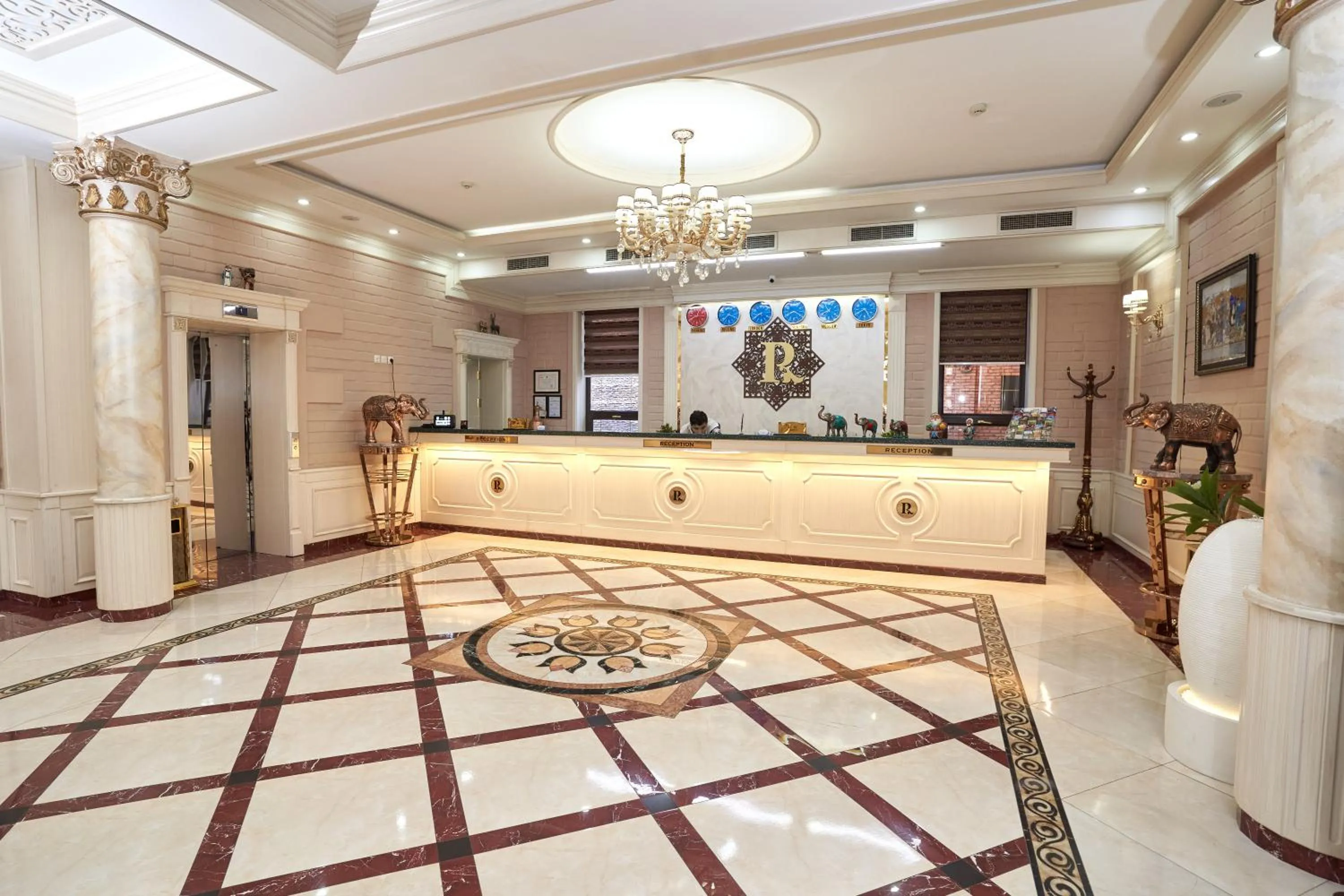 Lobby or reception in Rakat Plaza