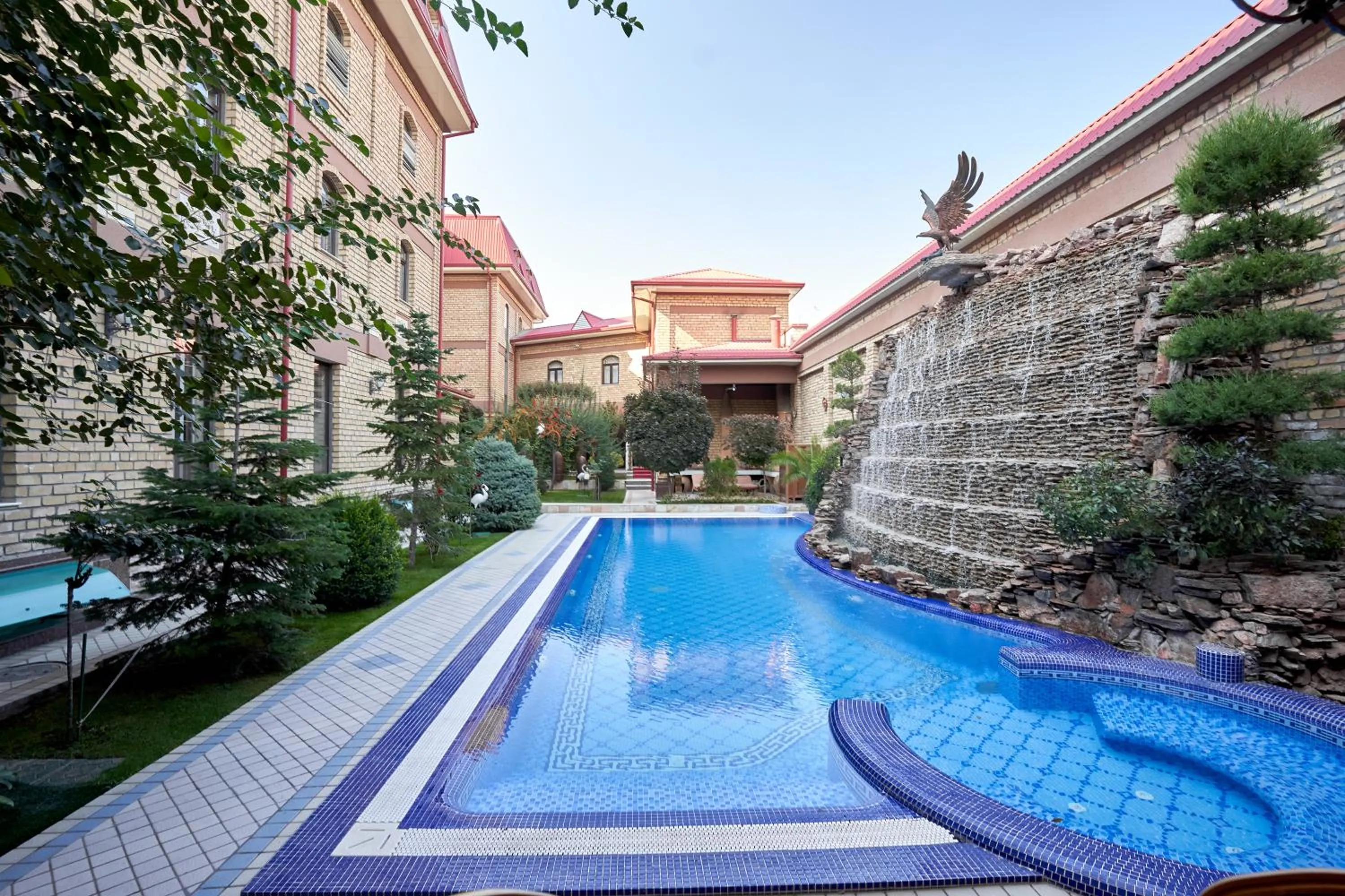 Property building in Rakat Plaza