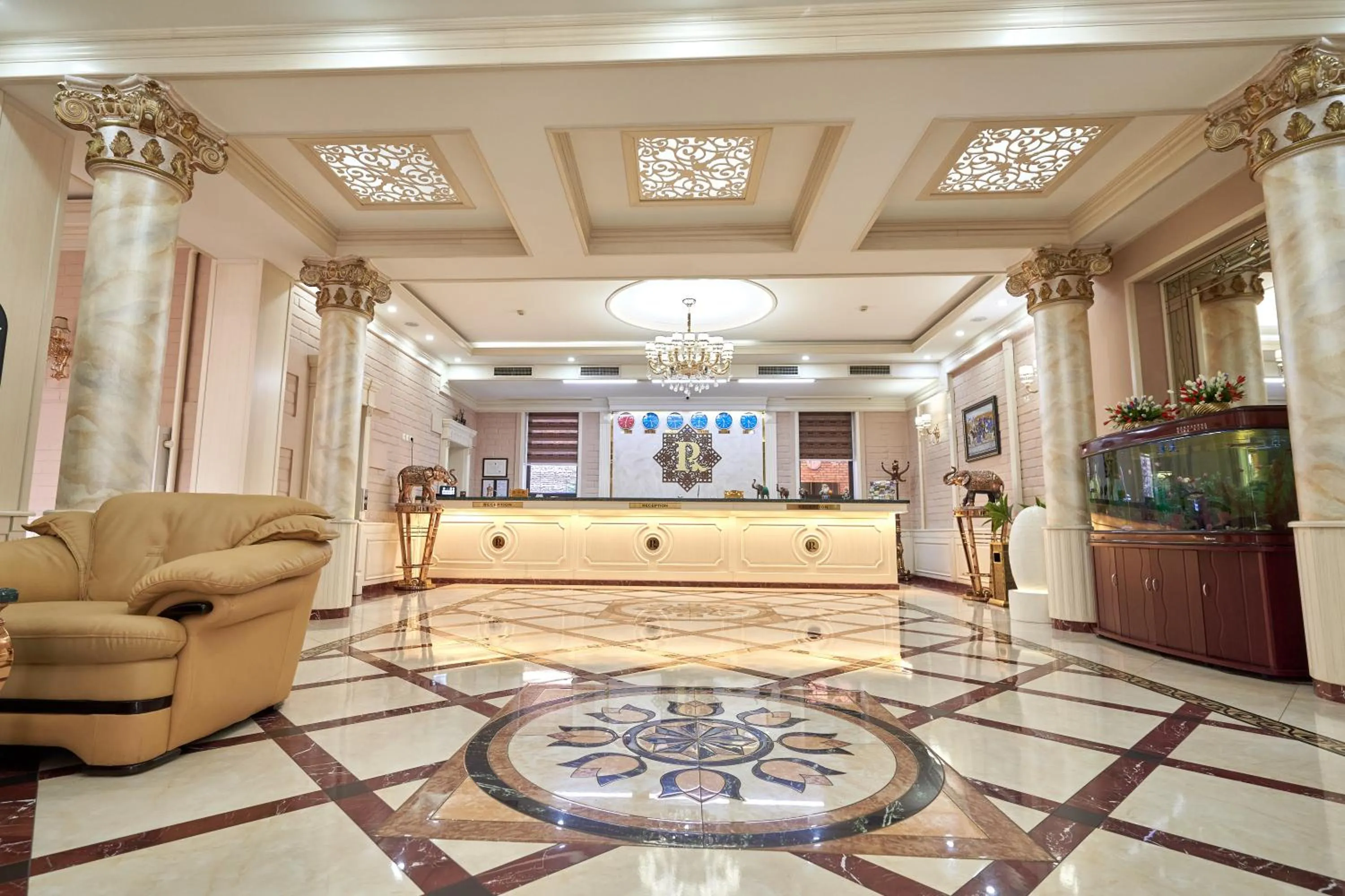Lobby or reception in Rakat Plaza