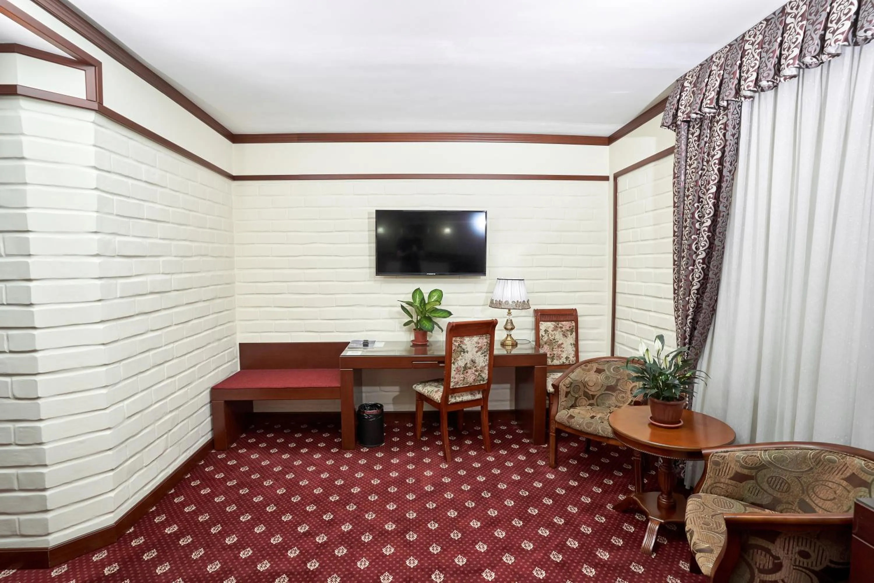 TV and multimedia in Rakat Plaza