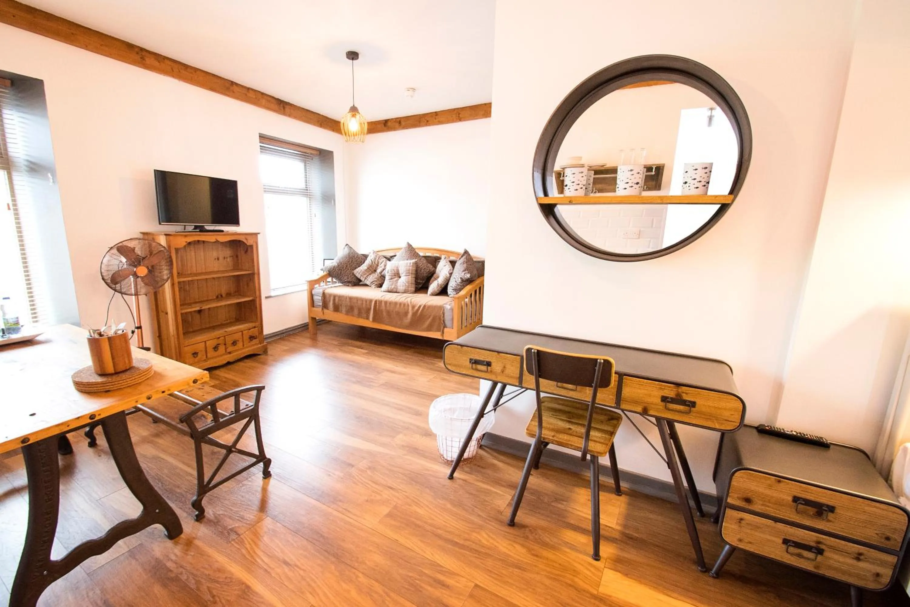 Bed in Nik The Greek