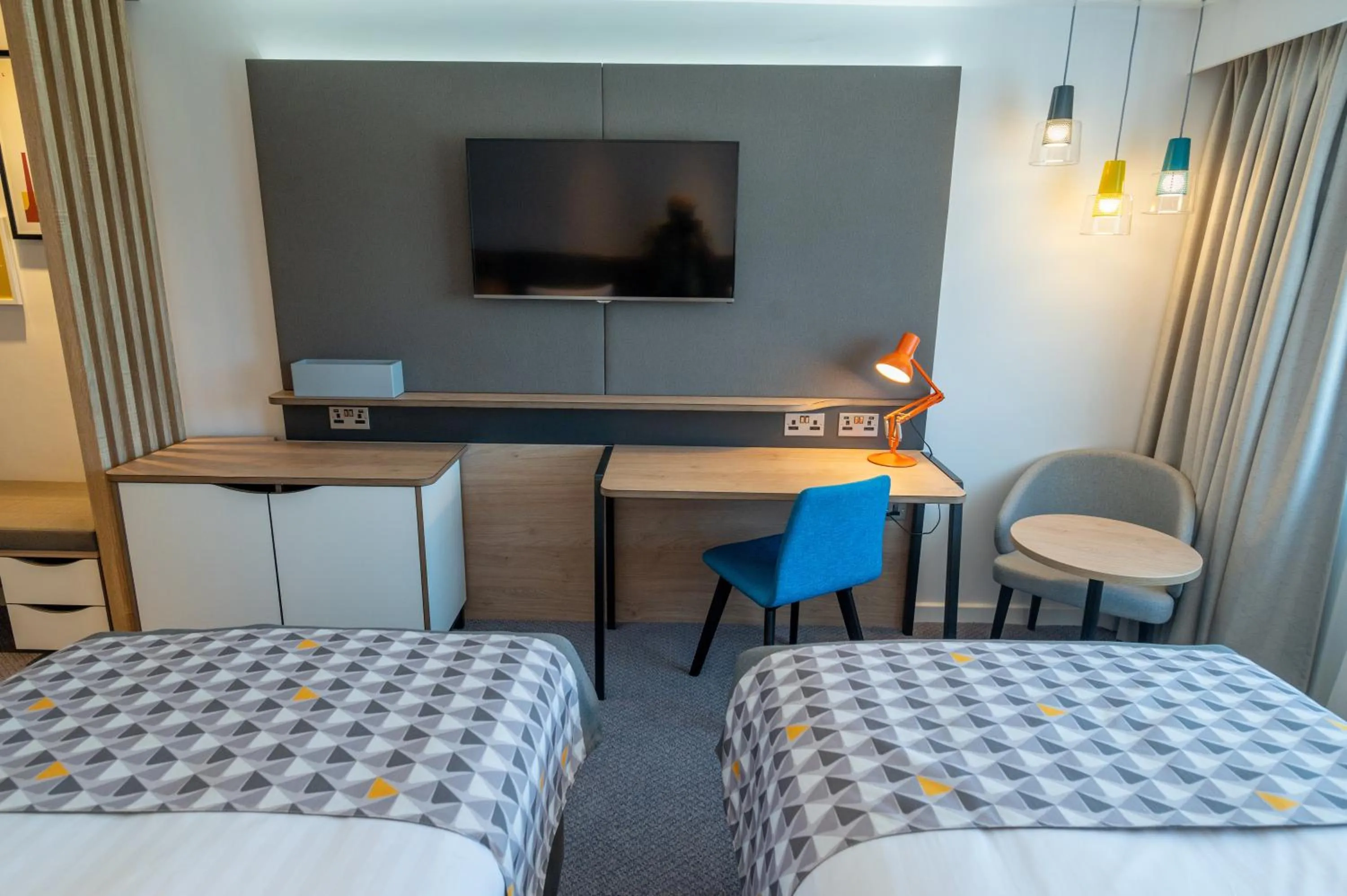 Photo of the whole room, Bed in Holiday Inn - Leicester - Wigston by IHG