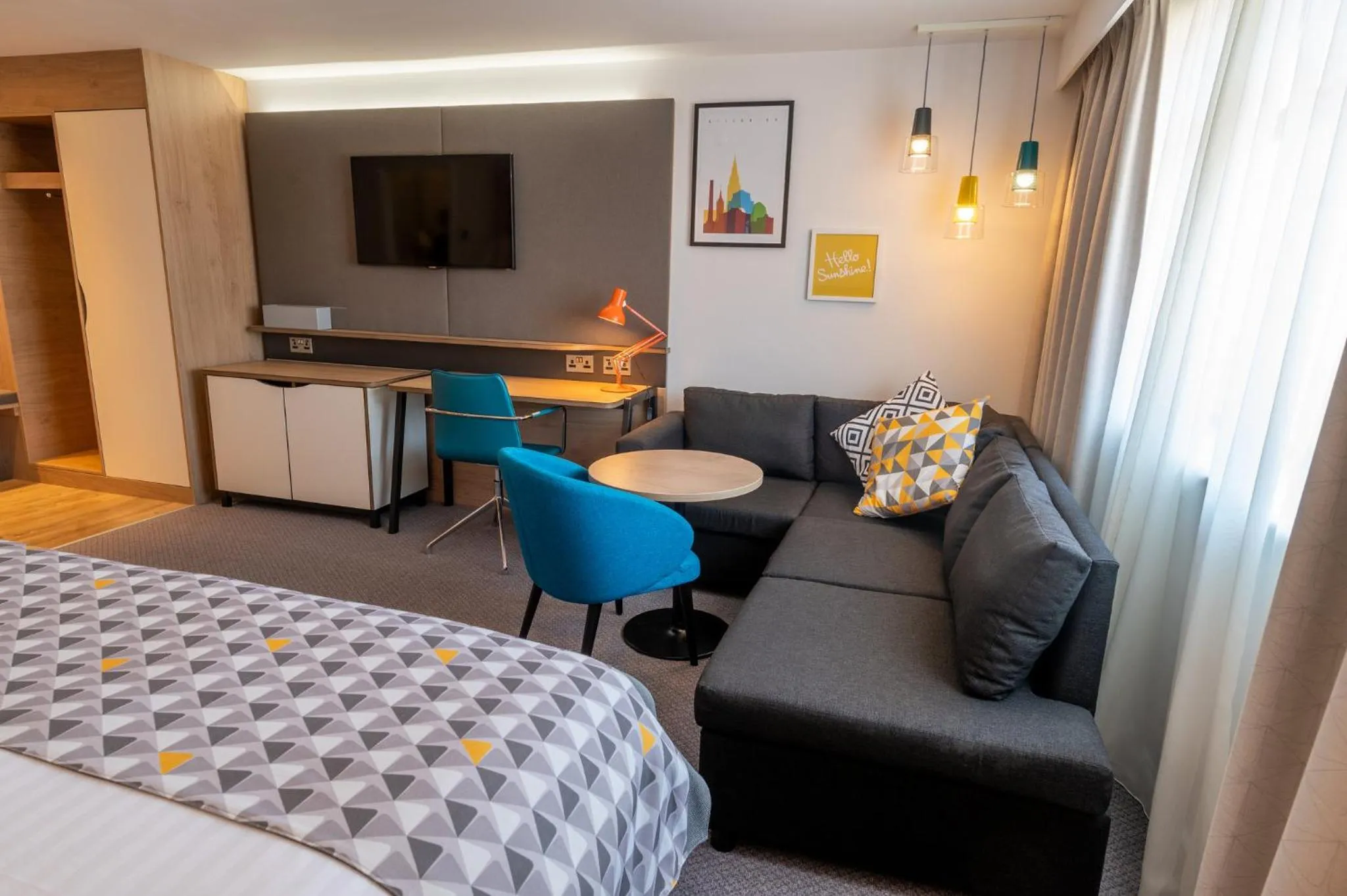 Photo of the whole room, Bed in Holiday Inn - Leicester - Wigston by IHG