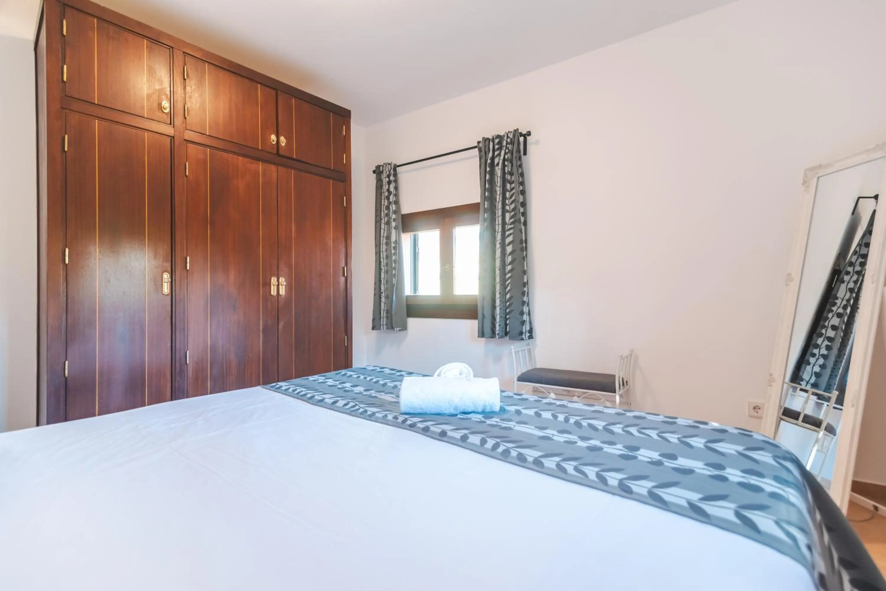 Bed in Borne Suites - Turismo de Interior