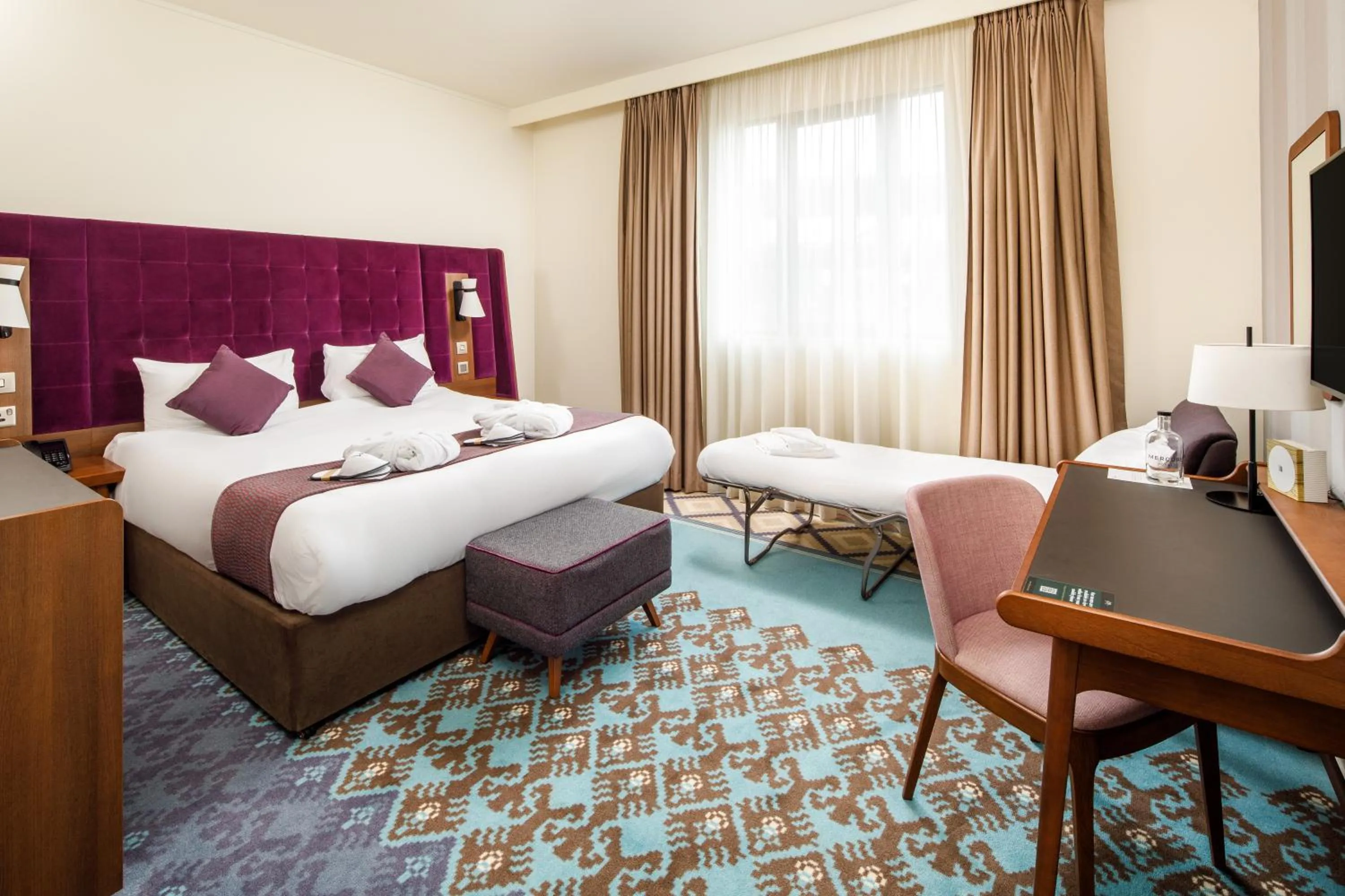 Bed in Mercure London Bridge