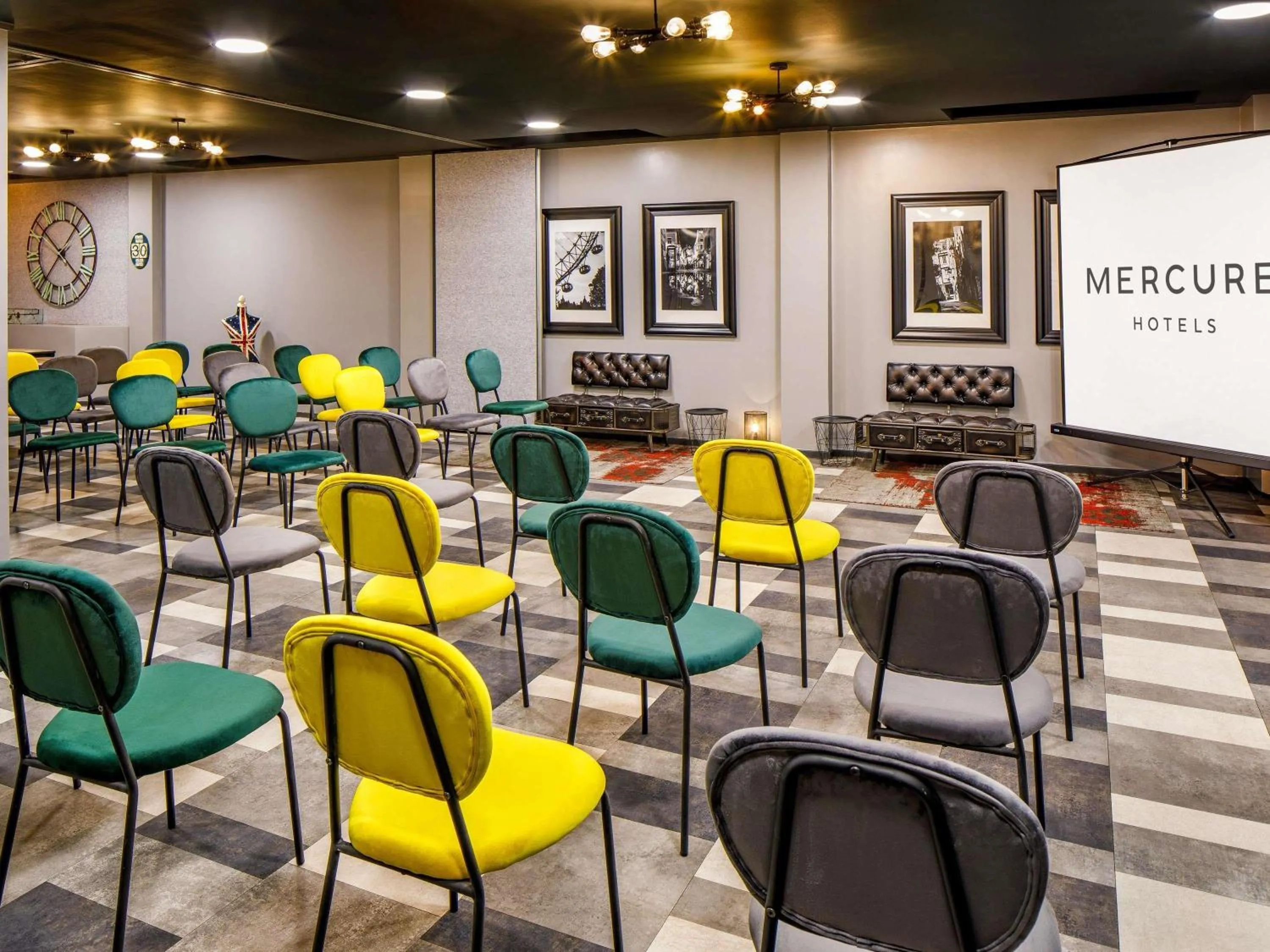 Meeting/conference room in Mercure London Bridge