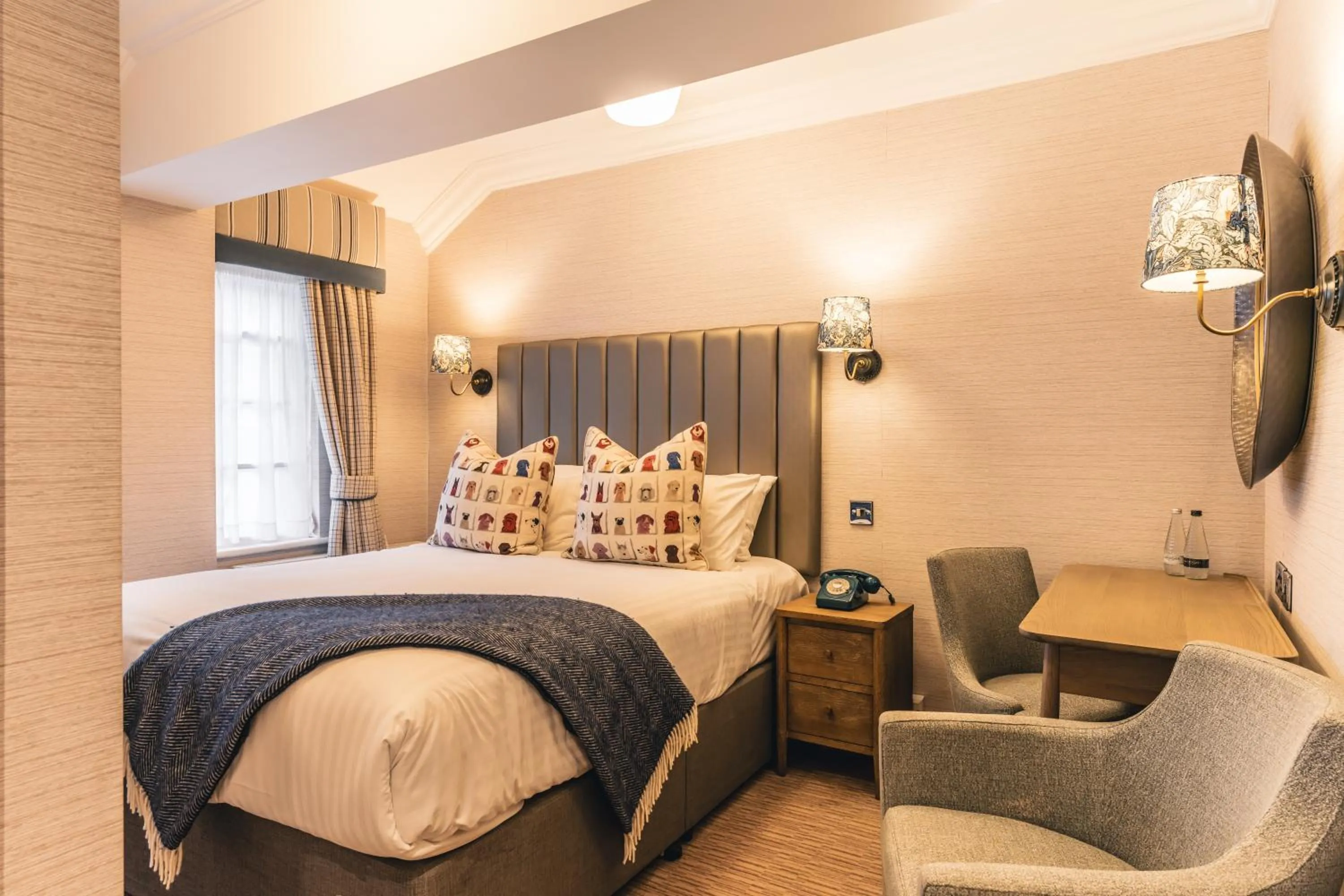 Bed in The Kings Arms Hotel