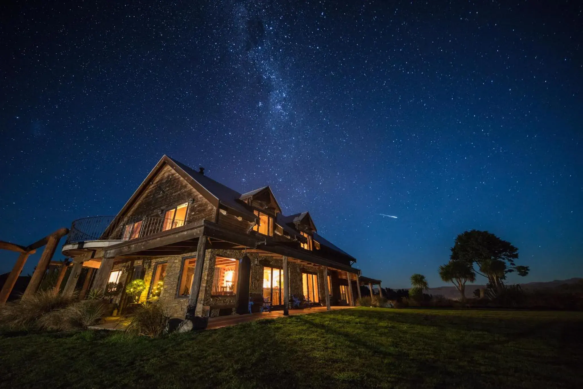 Queen Room with Garden View in Tree House Lodge Bed & Breakfast Queen Room with Garden View in Tree House Lodge Bed & Breakfast