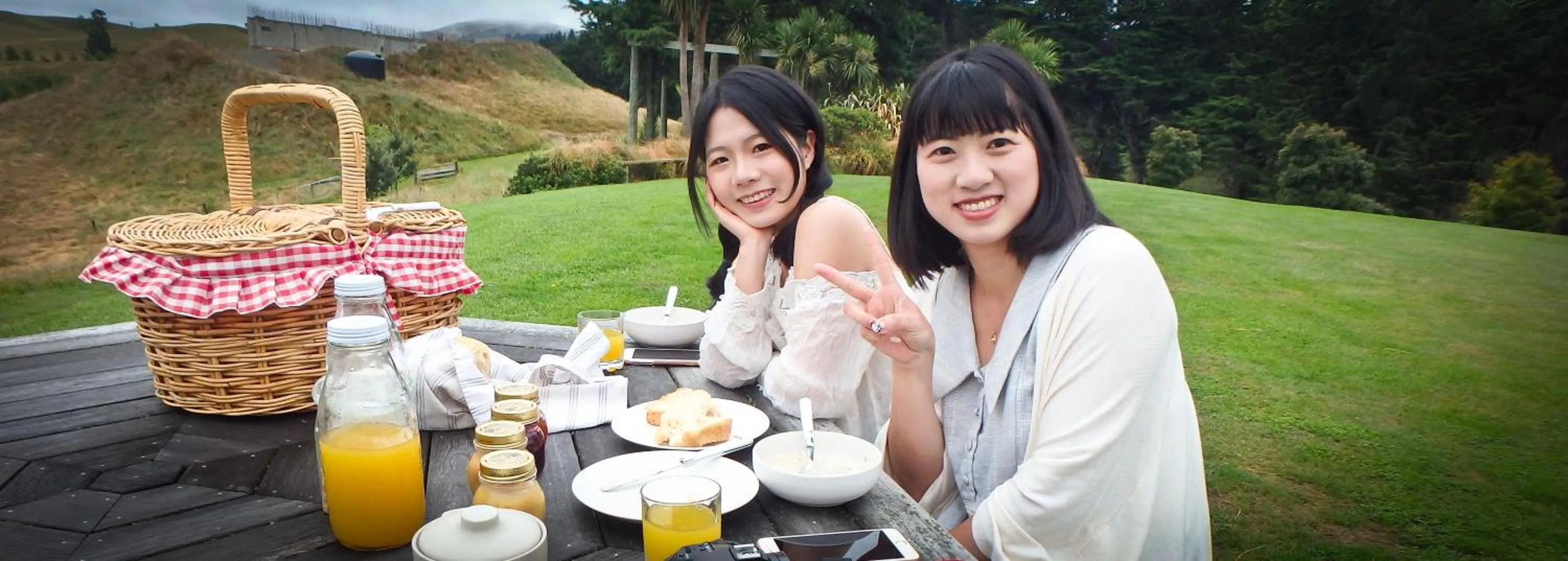 Guests in Tree House Lodge Bed & Breakfast