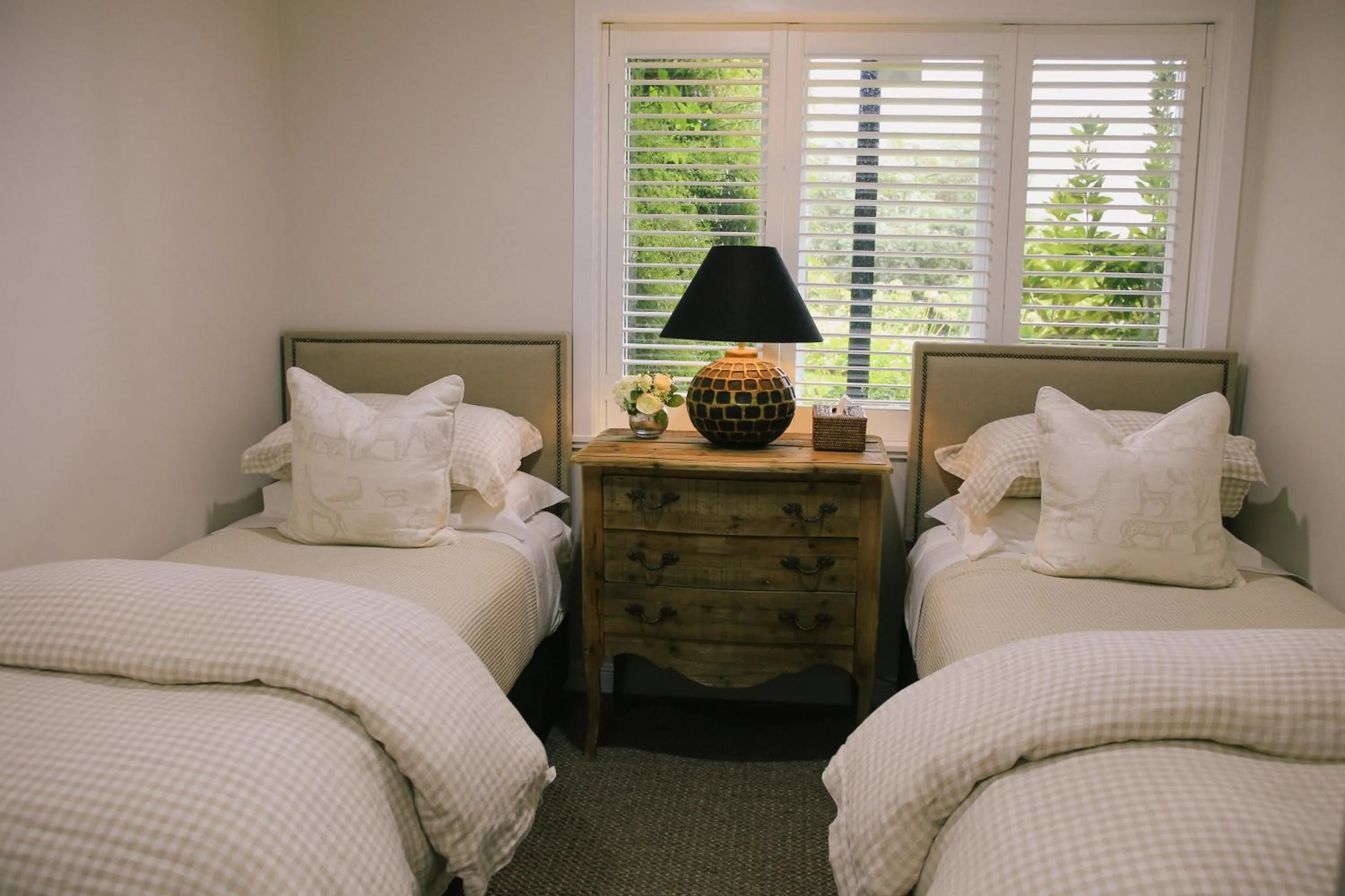 Bed in Ngamihi Lodge