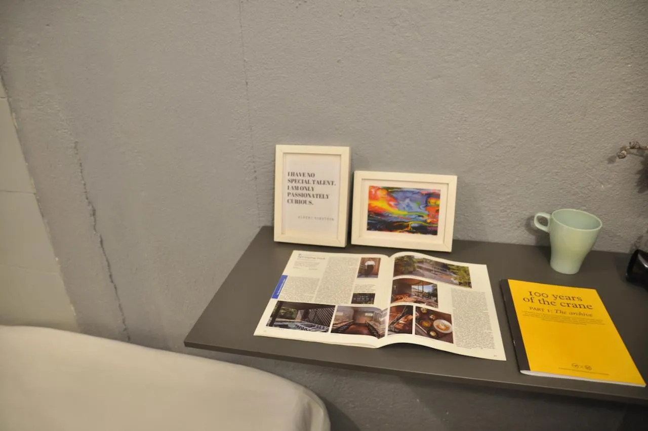 GRAYHAUS Guest House