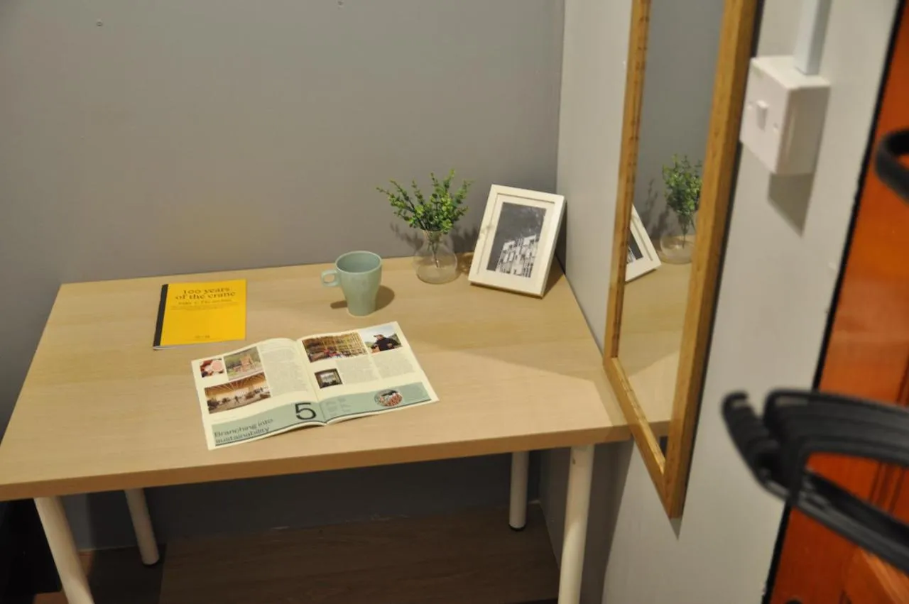 GRAYHAUS Guest House