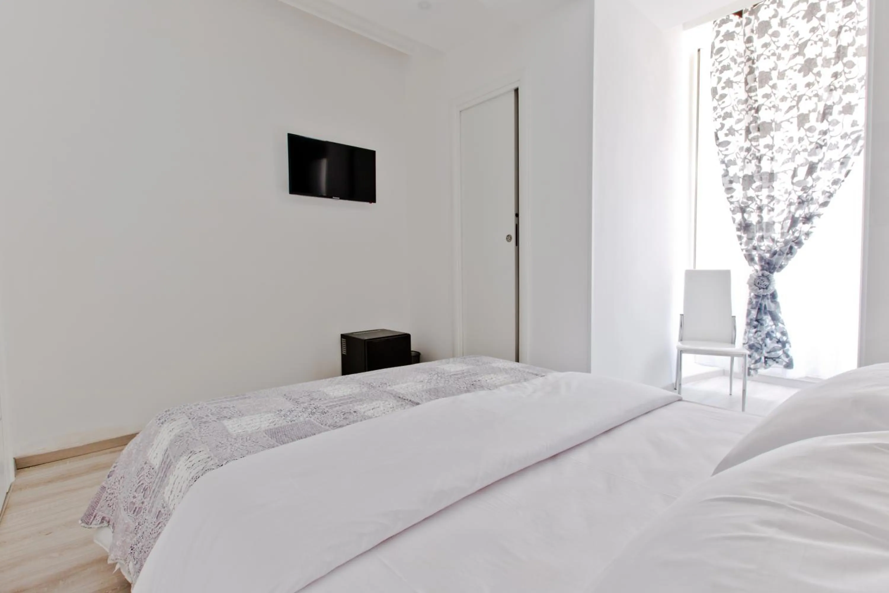 Bed in New Rome house 2