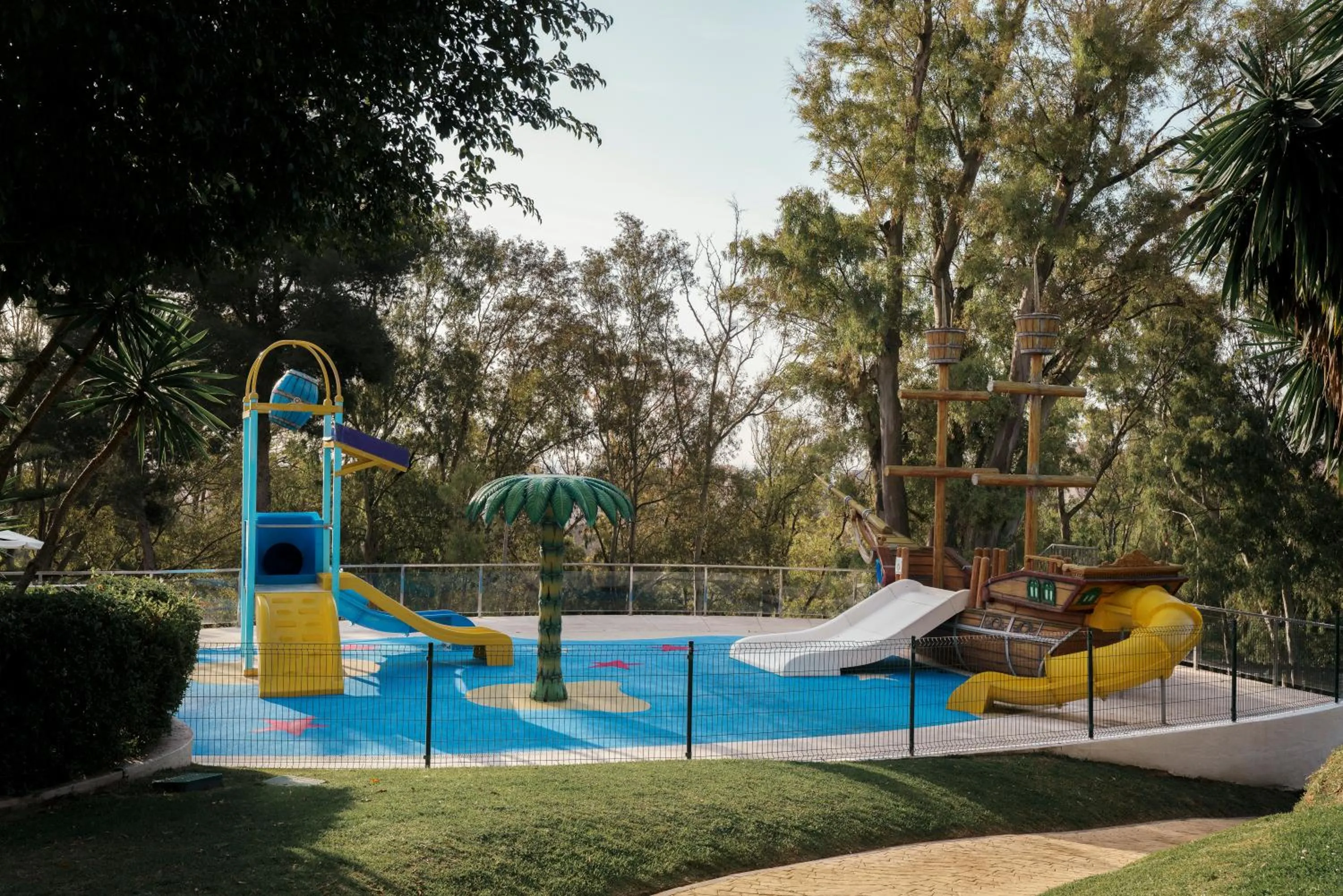 Swimming pool in AluaSun Costa Park