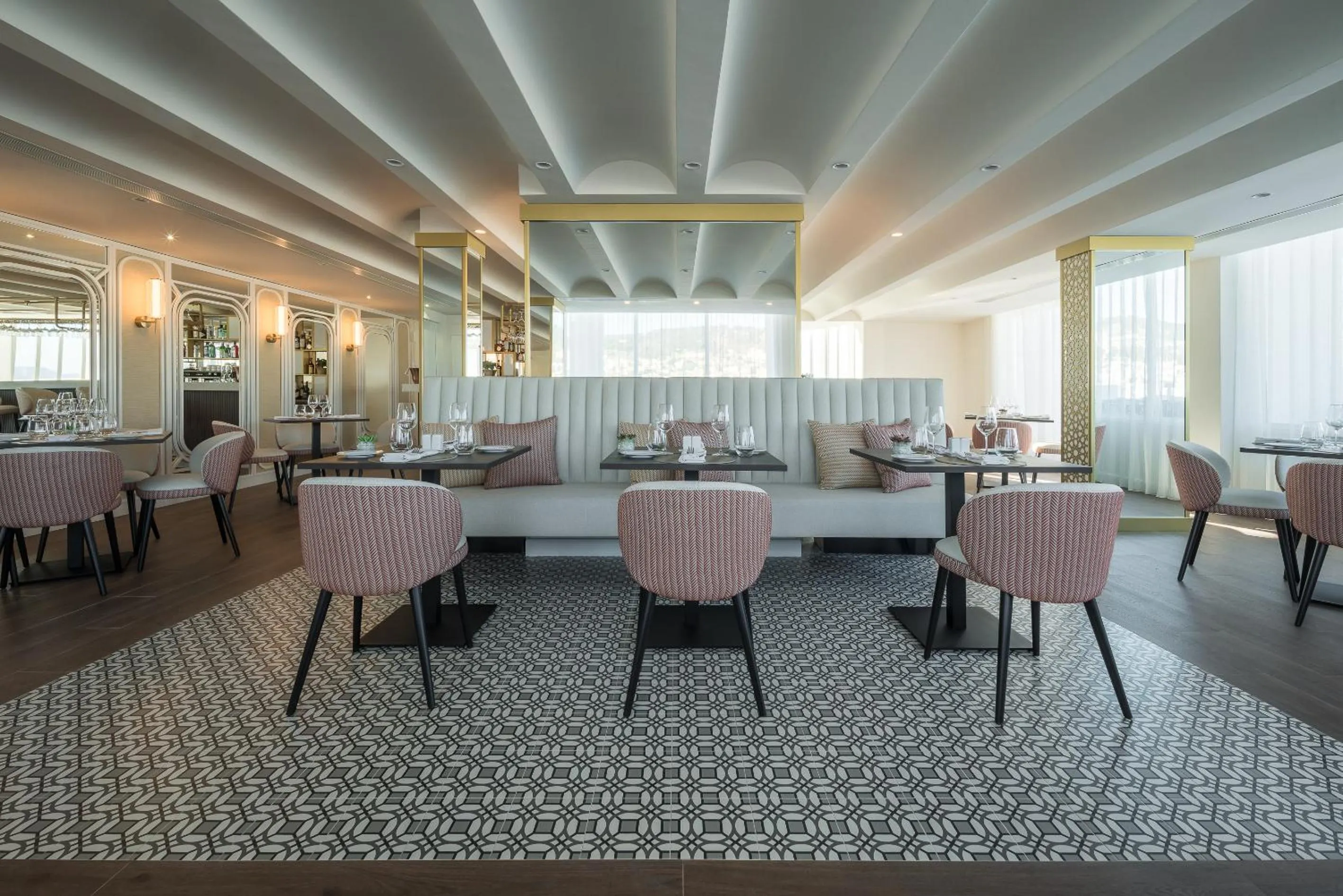 Restaurant/places to eat in Eurostars San Antón