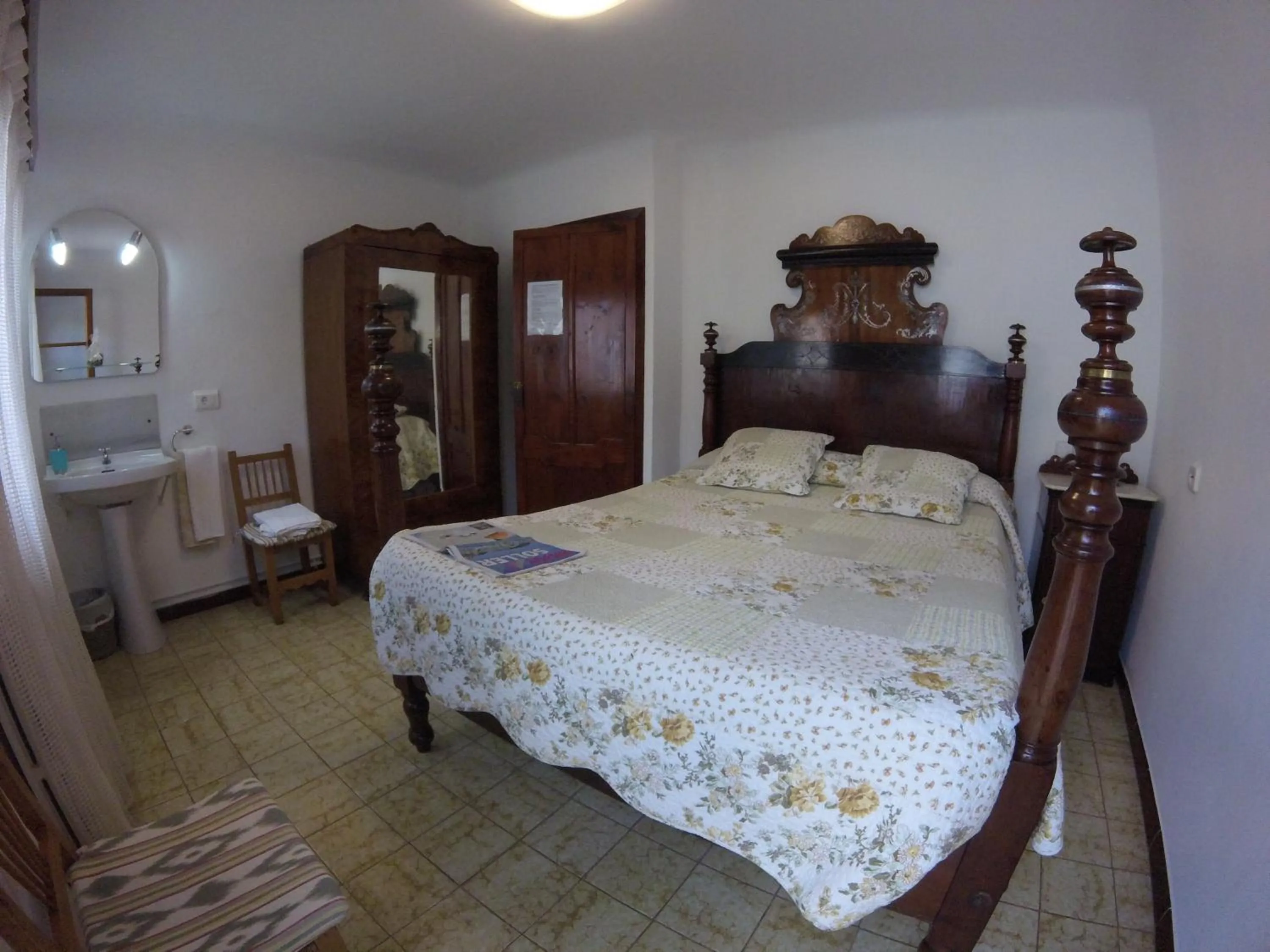 Photo of the whole room, Bed in Casa Margarita