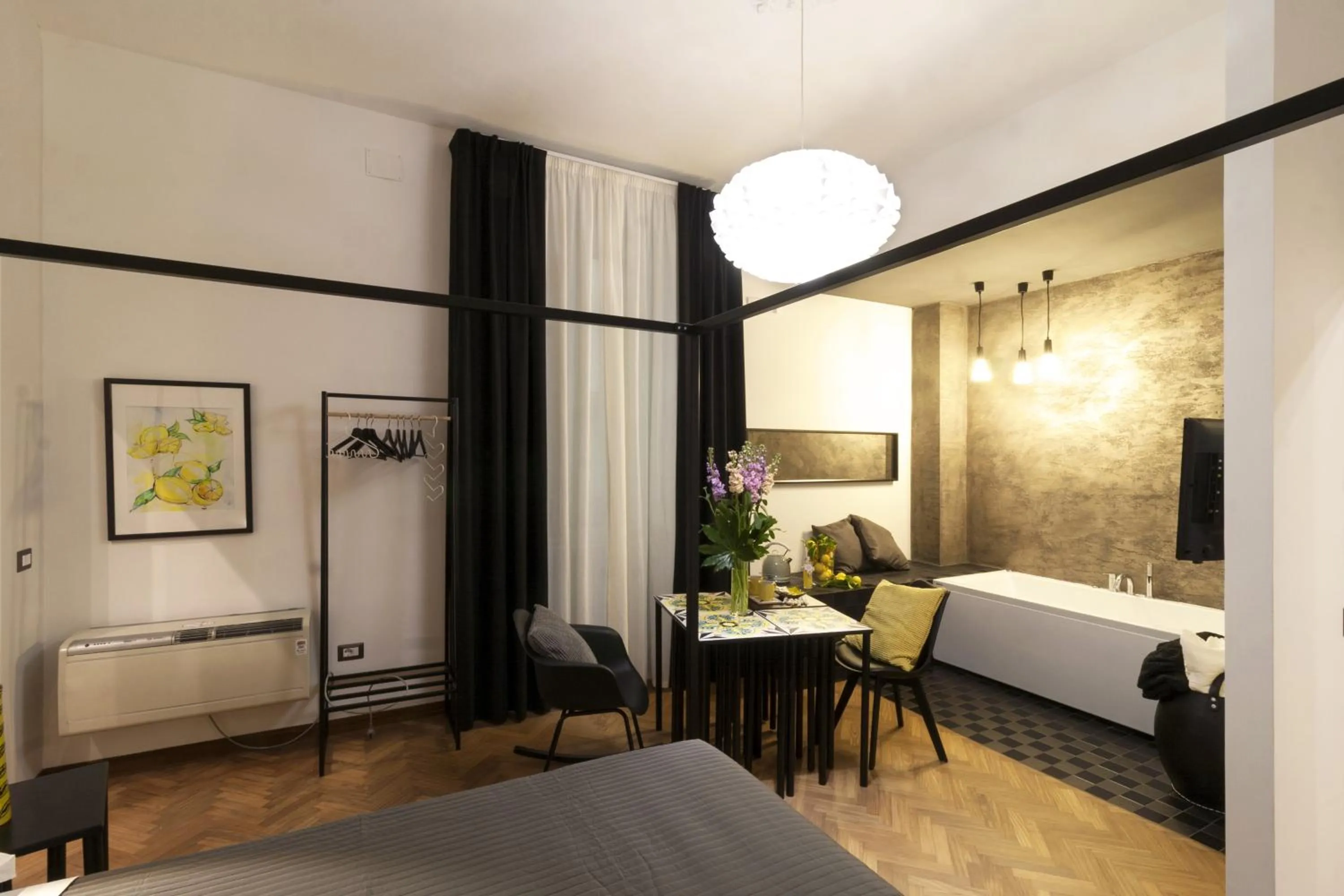 Property logo or sign, Bed in Limoncello Rooms