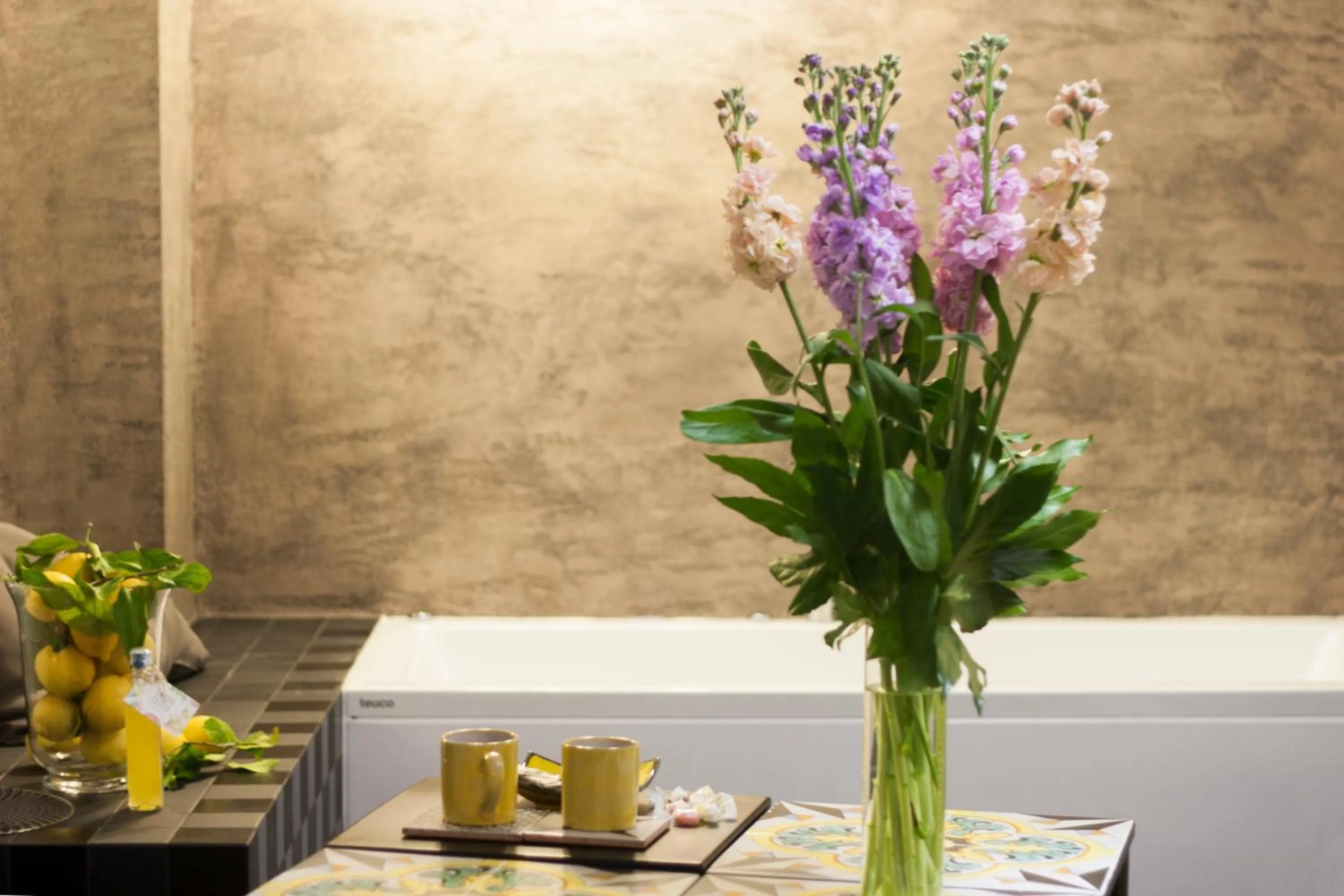 Hot Tub in Limoncello Rooms