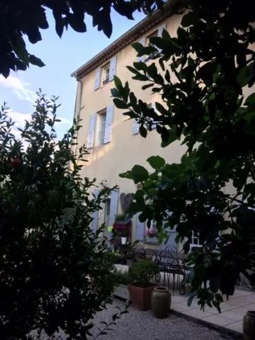 Garden in Le petit Figuier