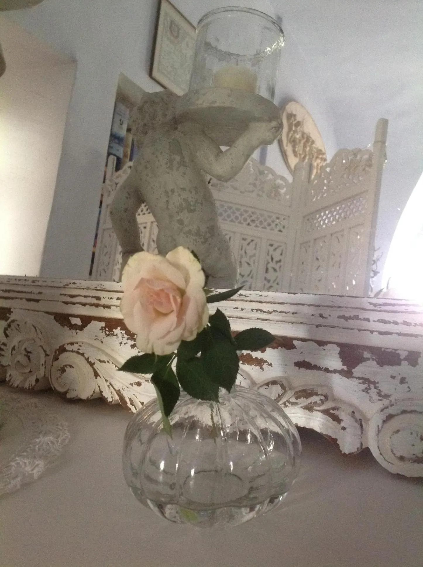 Decorative detail in Le petit Figuier