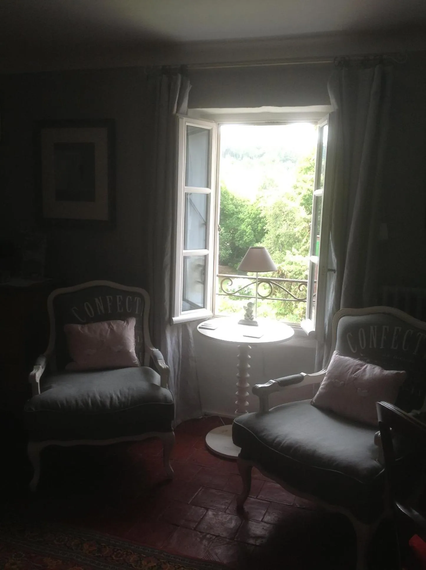 Bedroom in Le petit Figuier