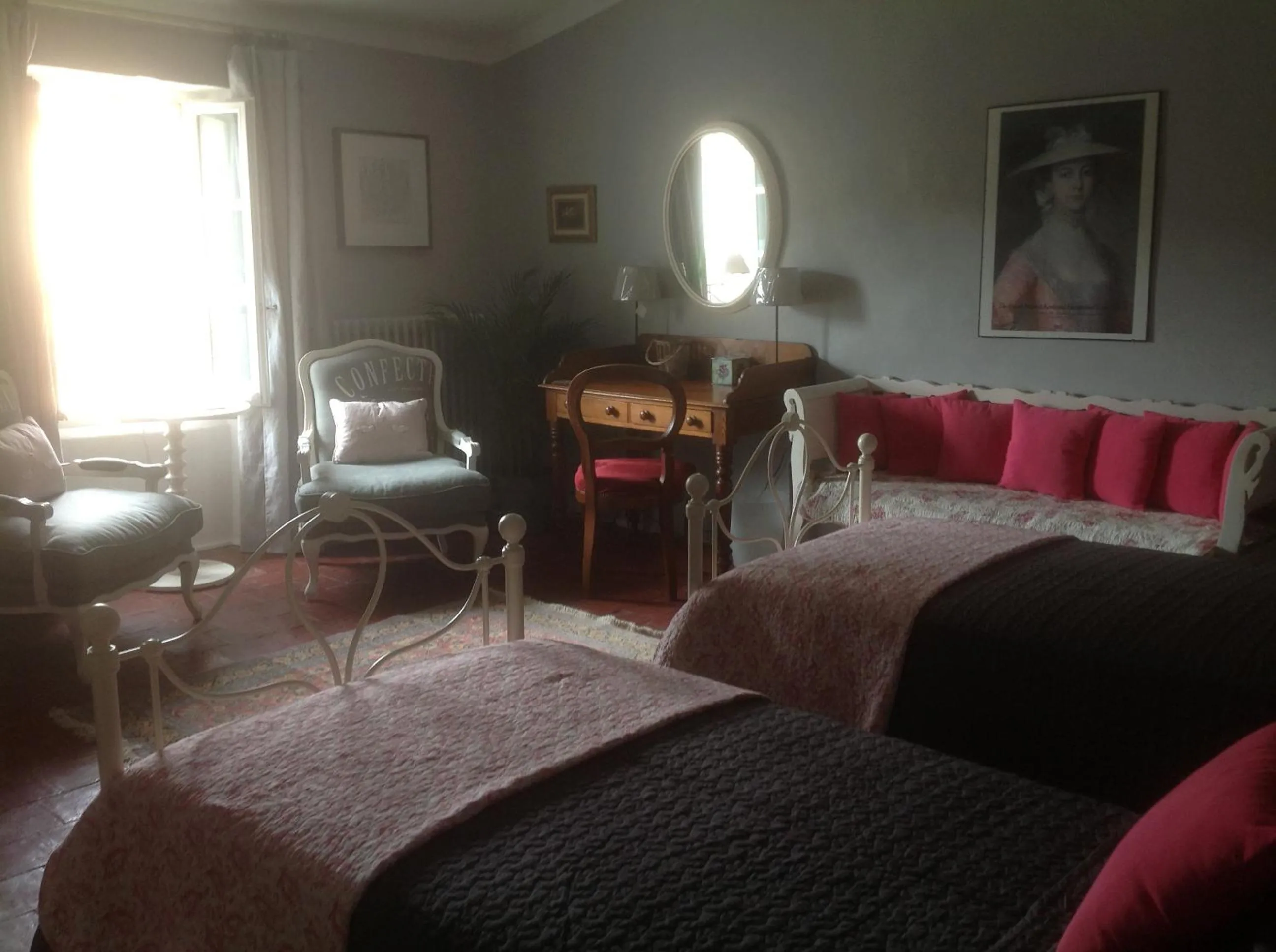 Decorative detail, Bed in Le petit Figuier