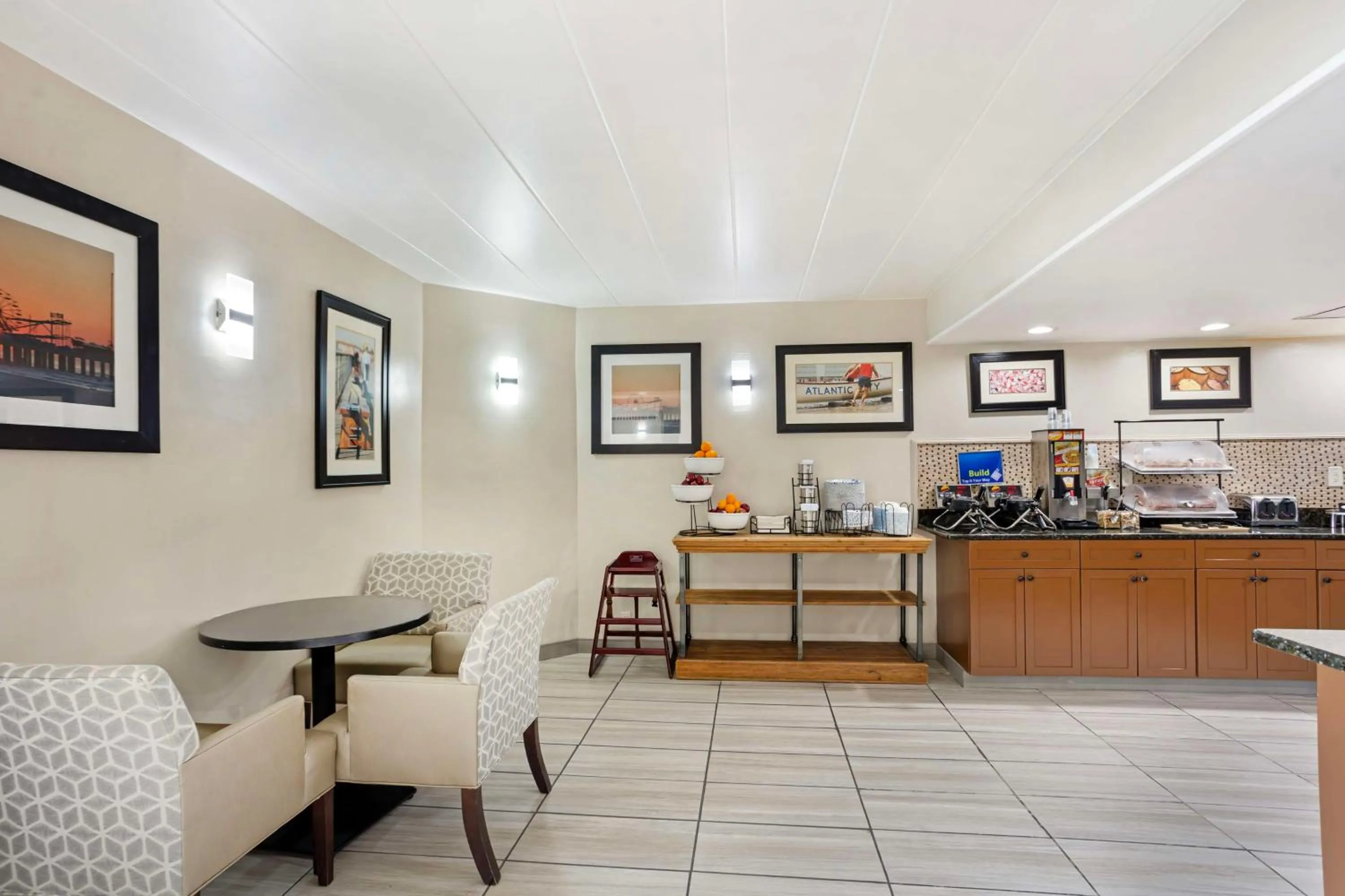 Breakfast in Best Western Atlantic City Beach Block