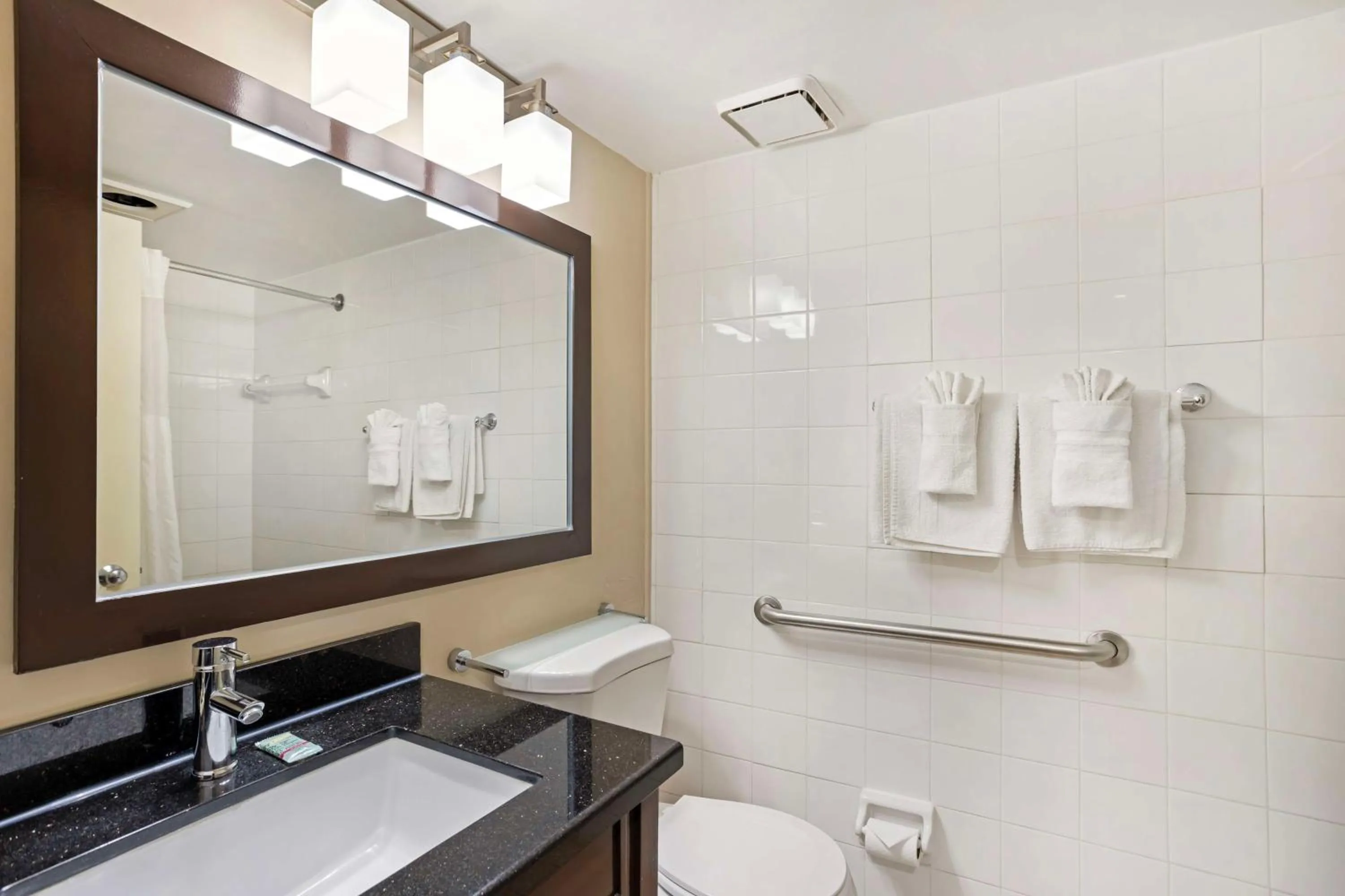 Bathroom in Best Western Atlantic City Beach Block