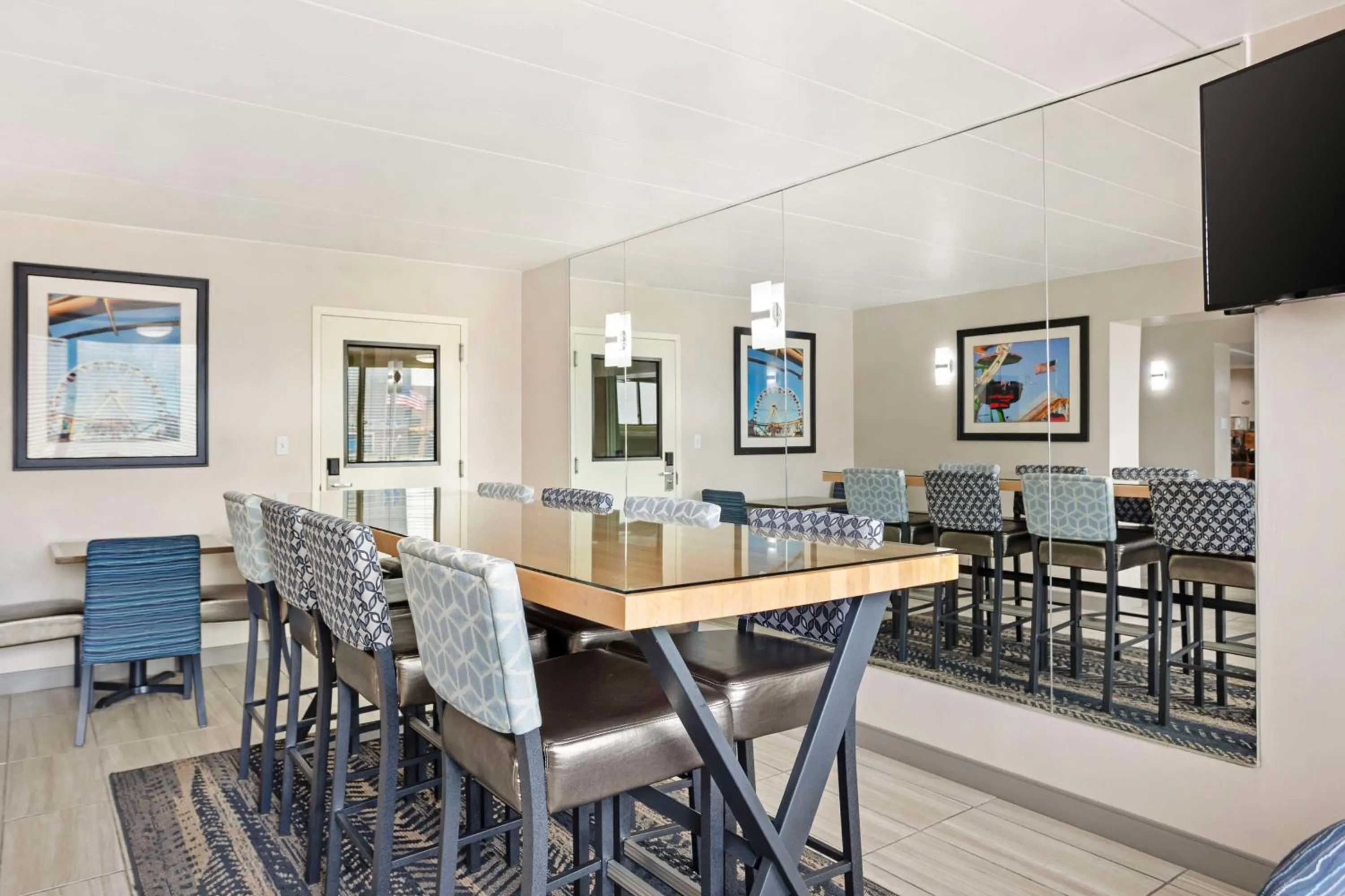 Breakfast in Best Western Atlantic City Beach Block