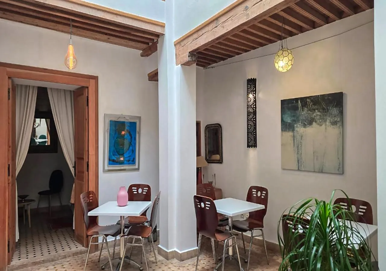 Property building in Dar Le 44