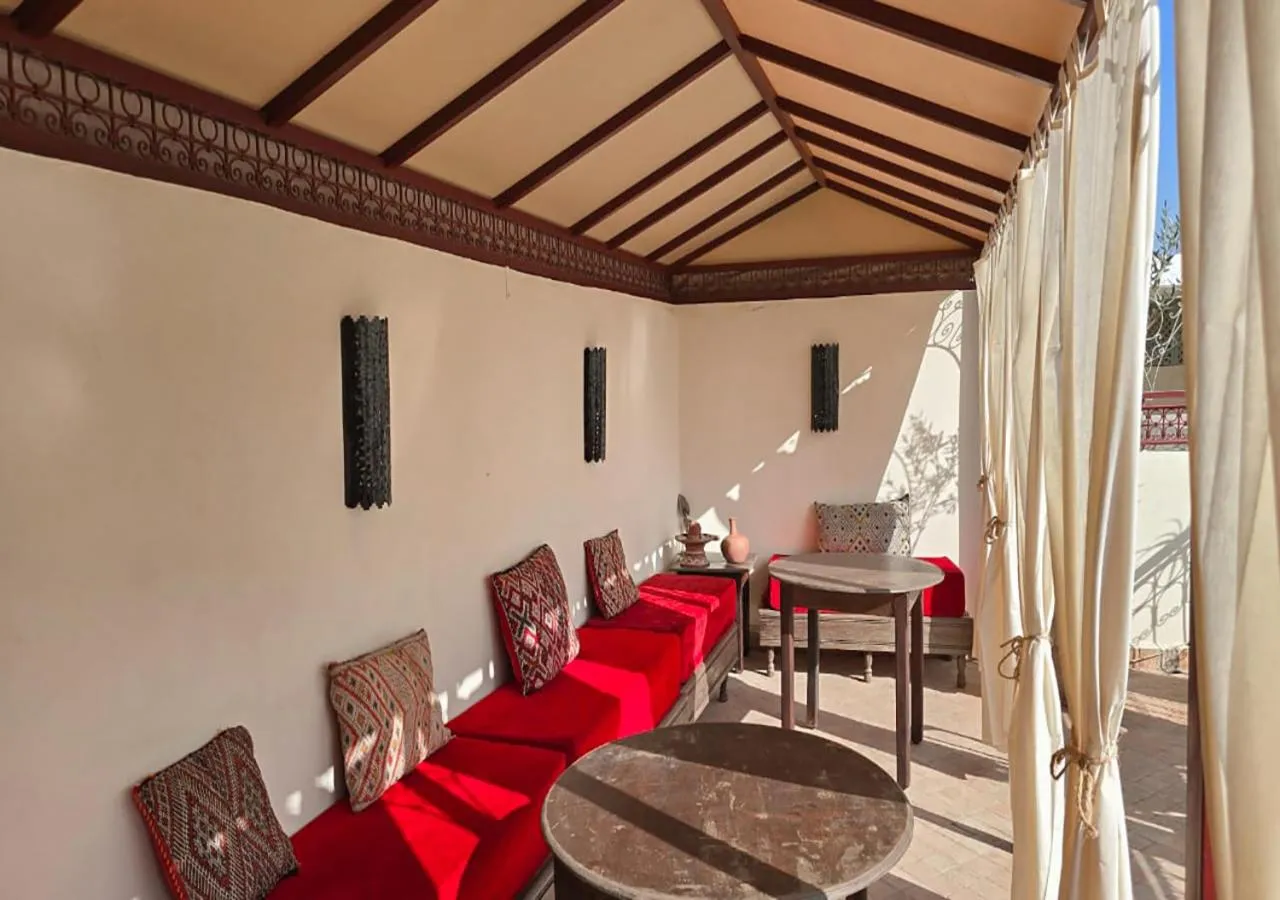 Property building in Dar Le 44