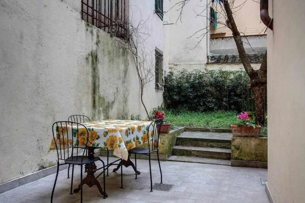 Il Tulipano Apartment With Patio