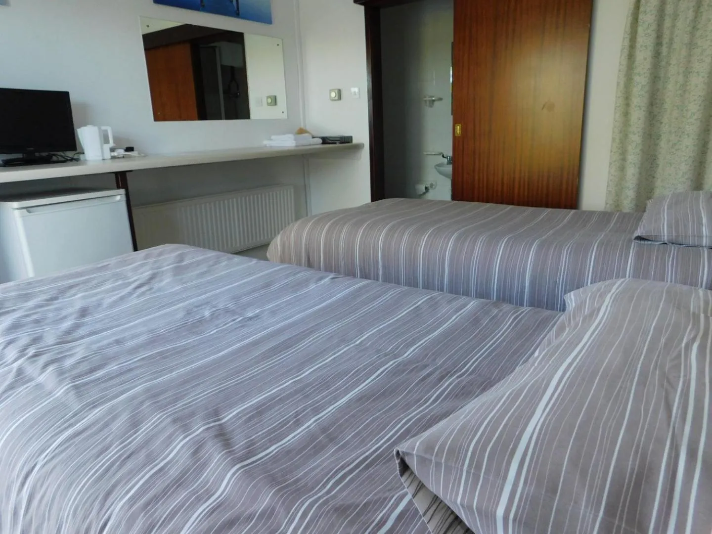 TV and multimedia, Bed in Chelford Guesthouse