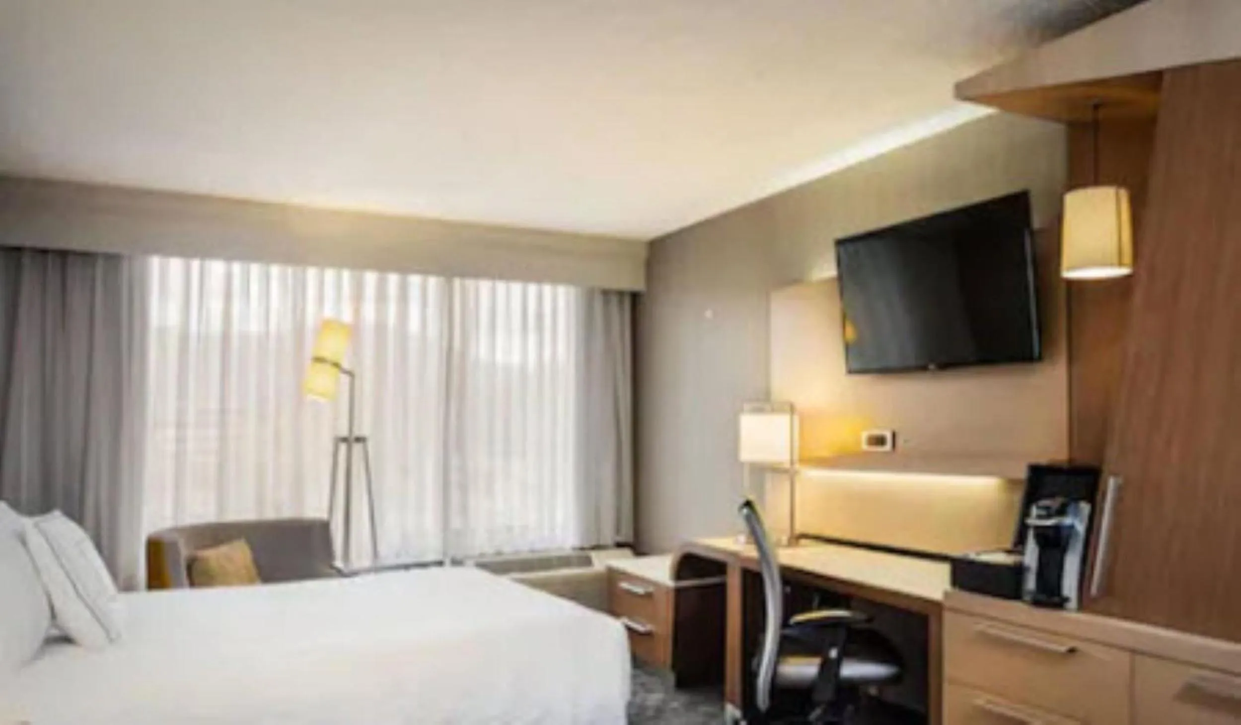 TV and multimedia, Bed in Courtyard by Marriott Riverside UCR/Moreno Valley Area