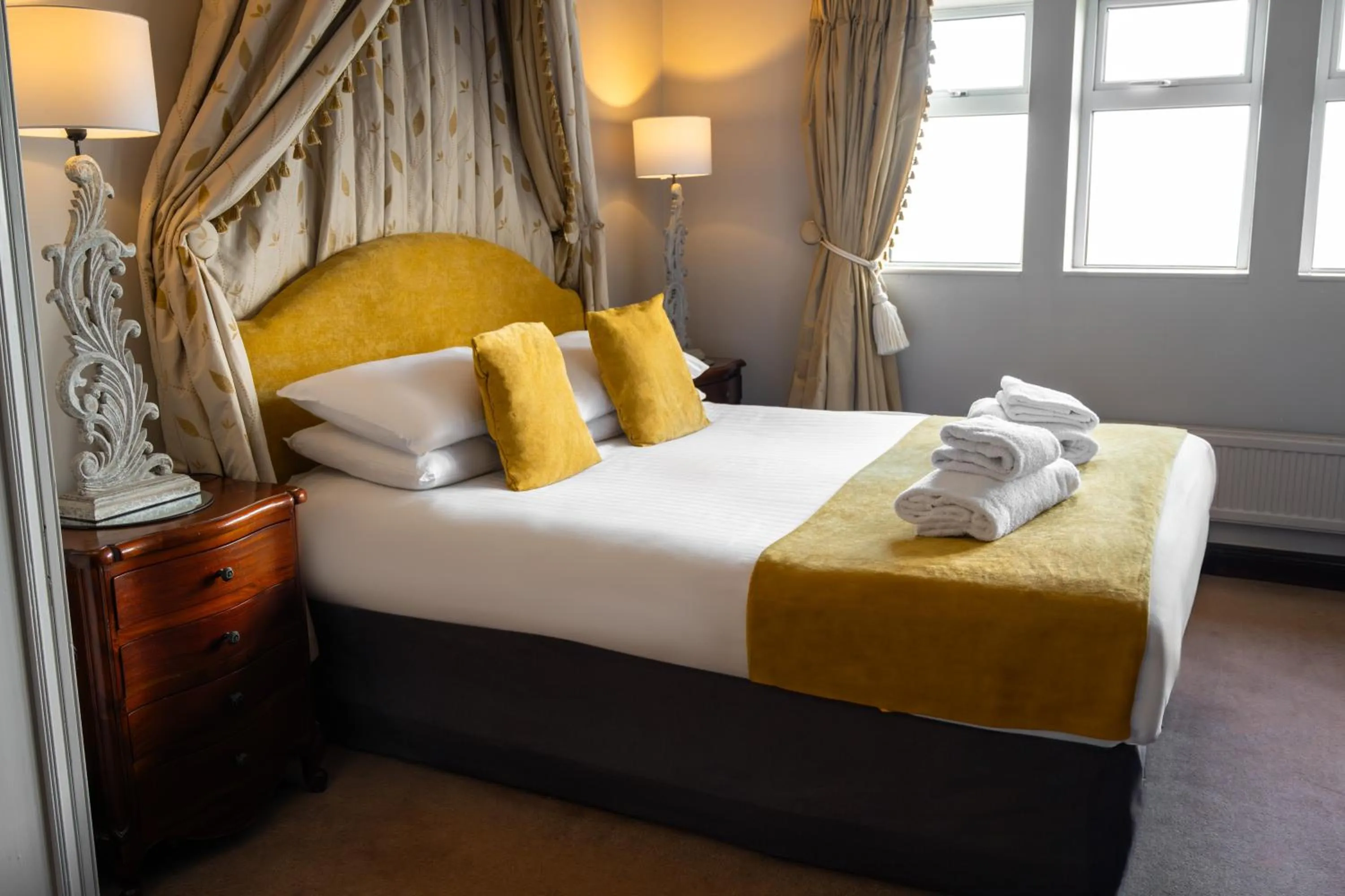 Bed in Pennine Manor Hotel